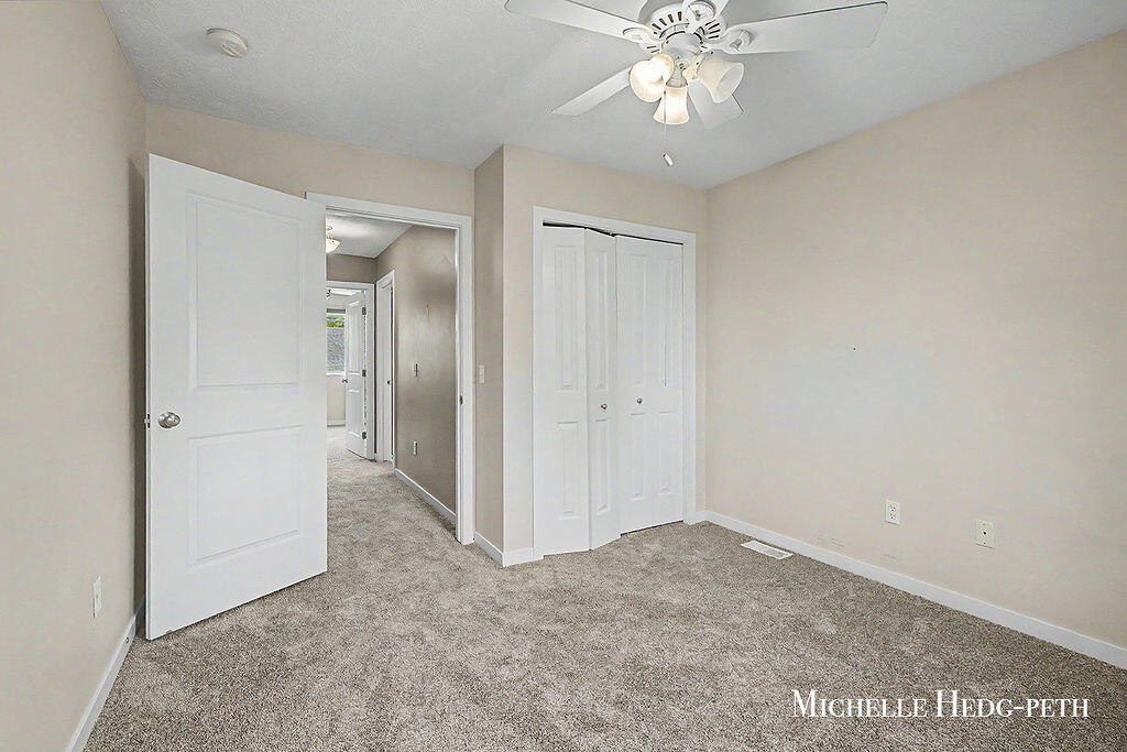 2984 Edgestone Drive 22 Property Photo 11