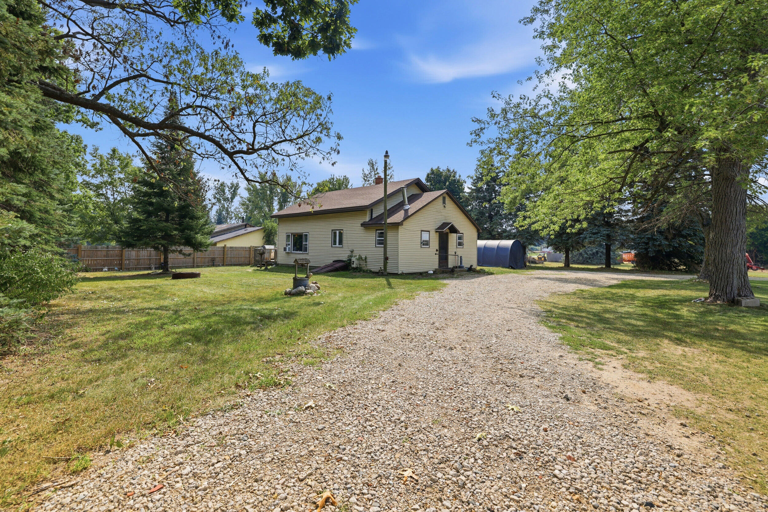 7531 County Farm Road Property Photo 3