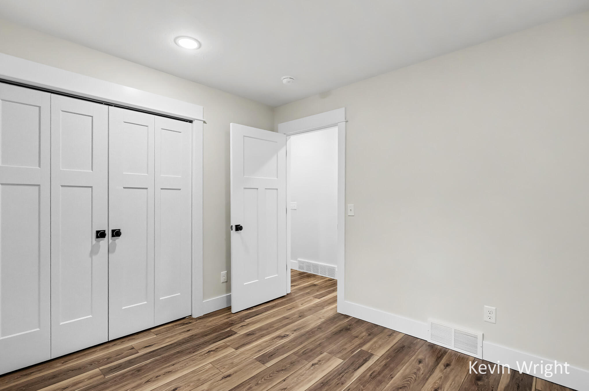 420 West Street Property Photo 8
