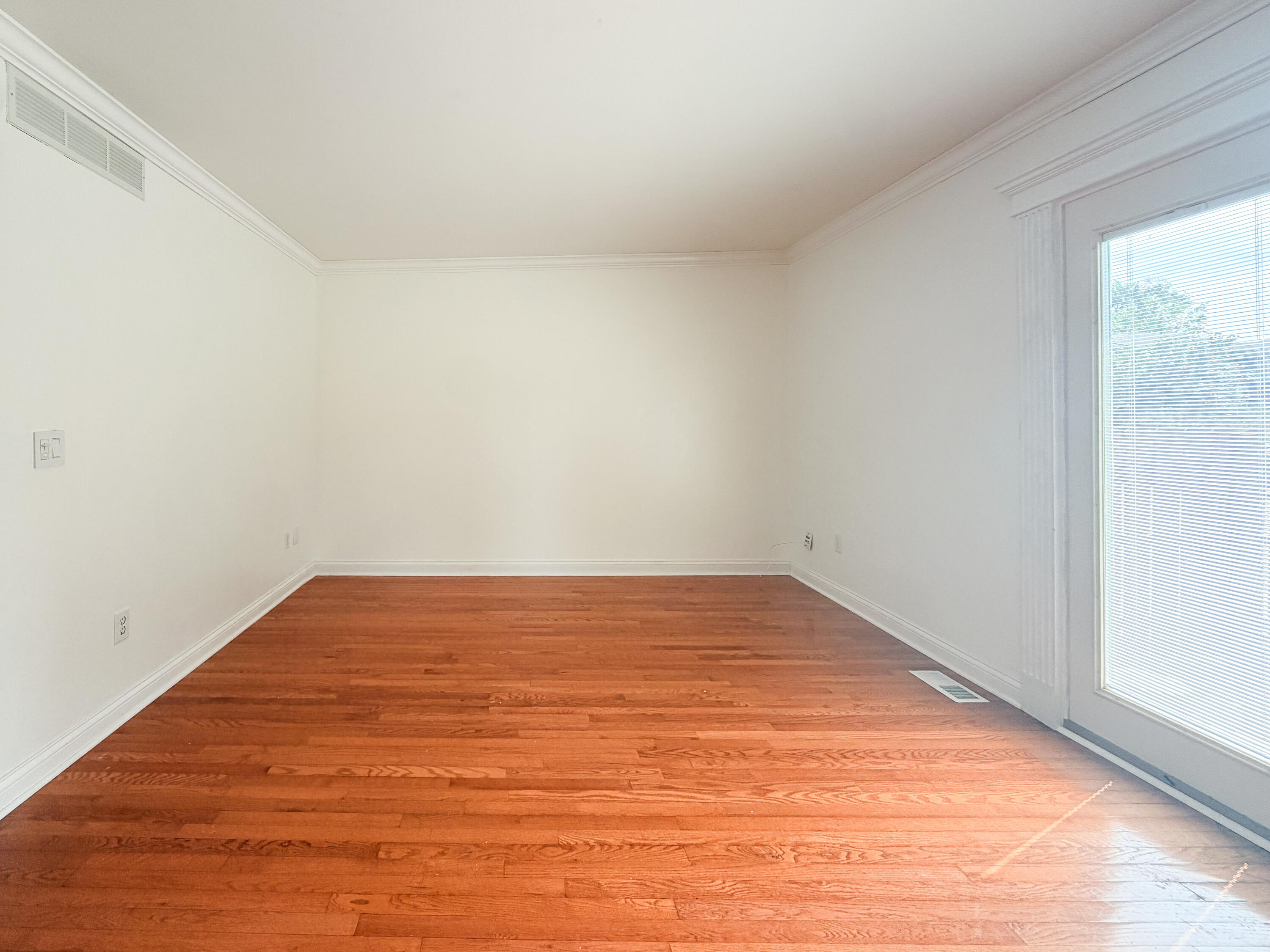 2806 Page Avenue Property Photo 18