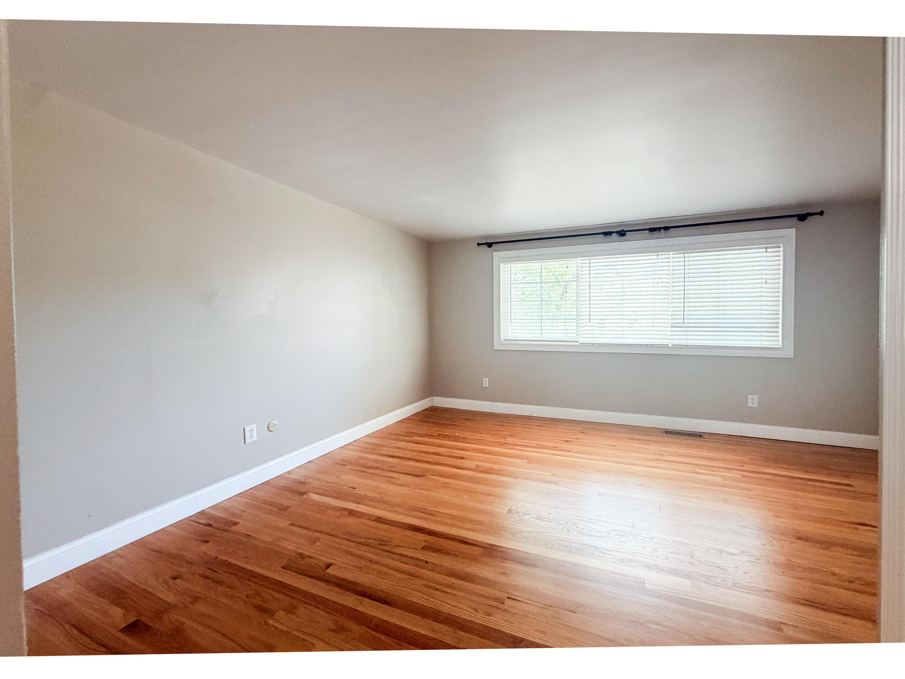 2806 Page Avenue Property Photo 36