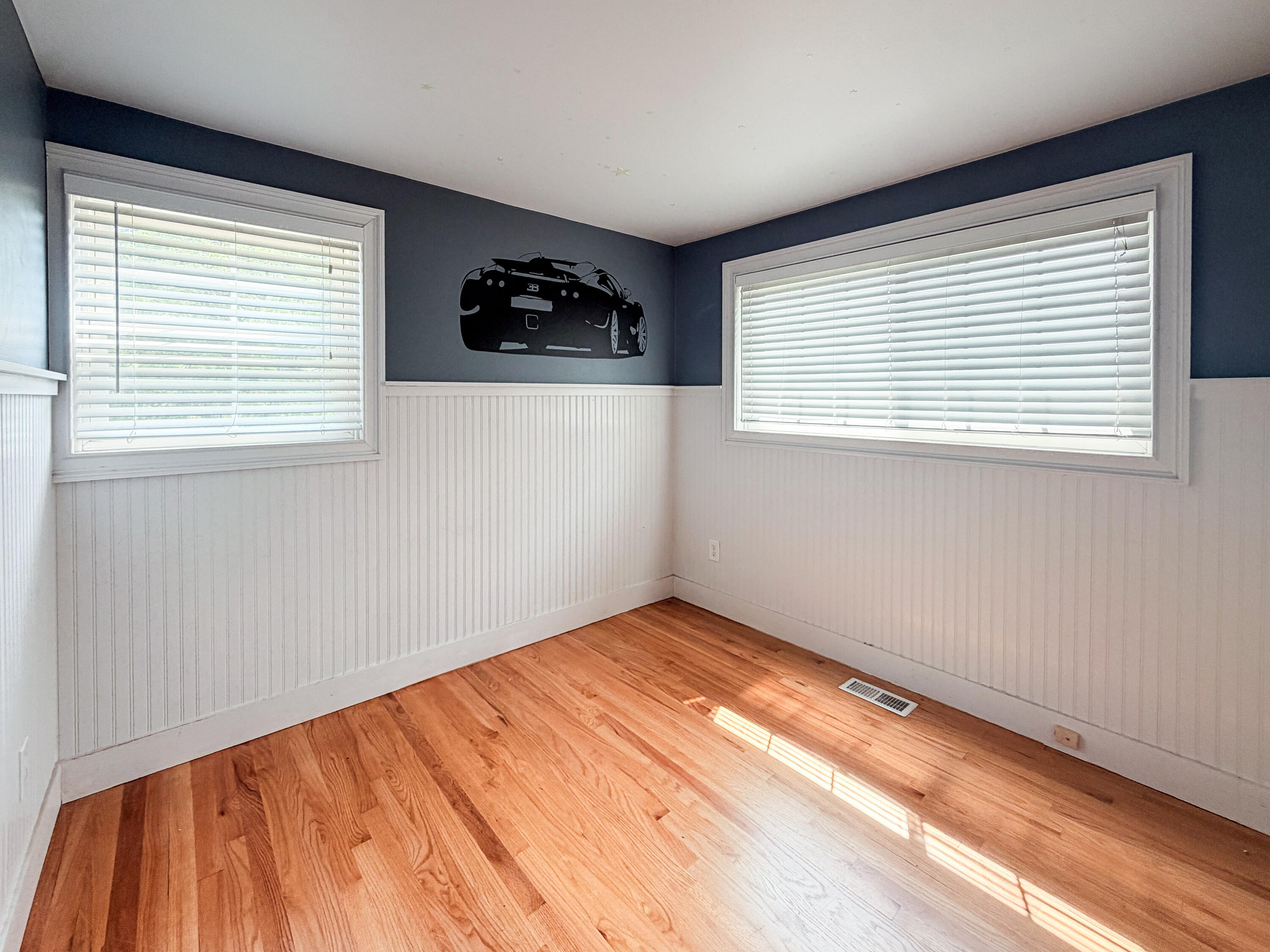 2806 Page Avenue Property Photo 41