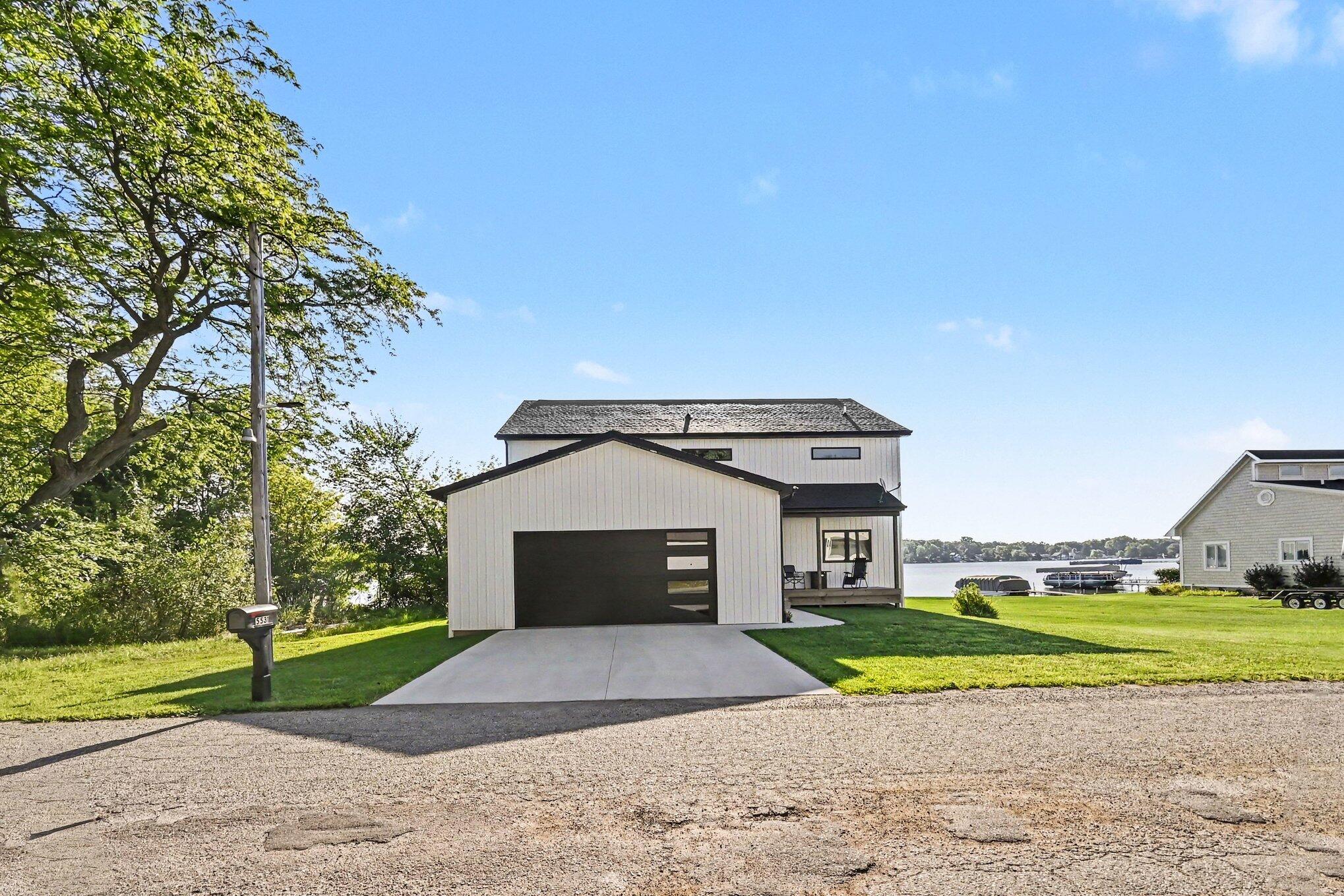 5531 Monroe Road Property Photo 4
