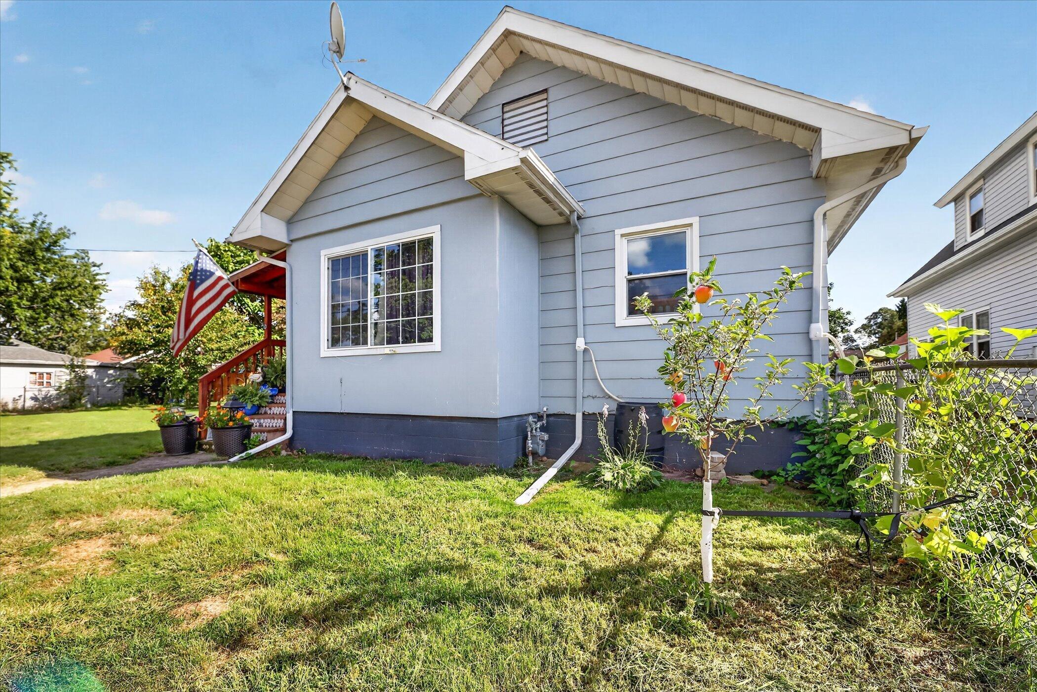 59 Winter Street Property Photo 2