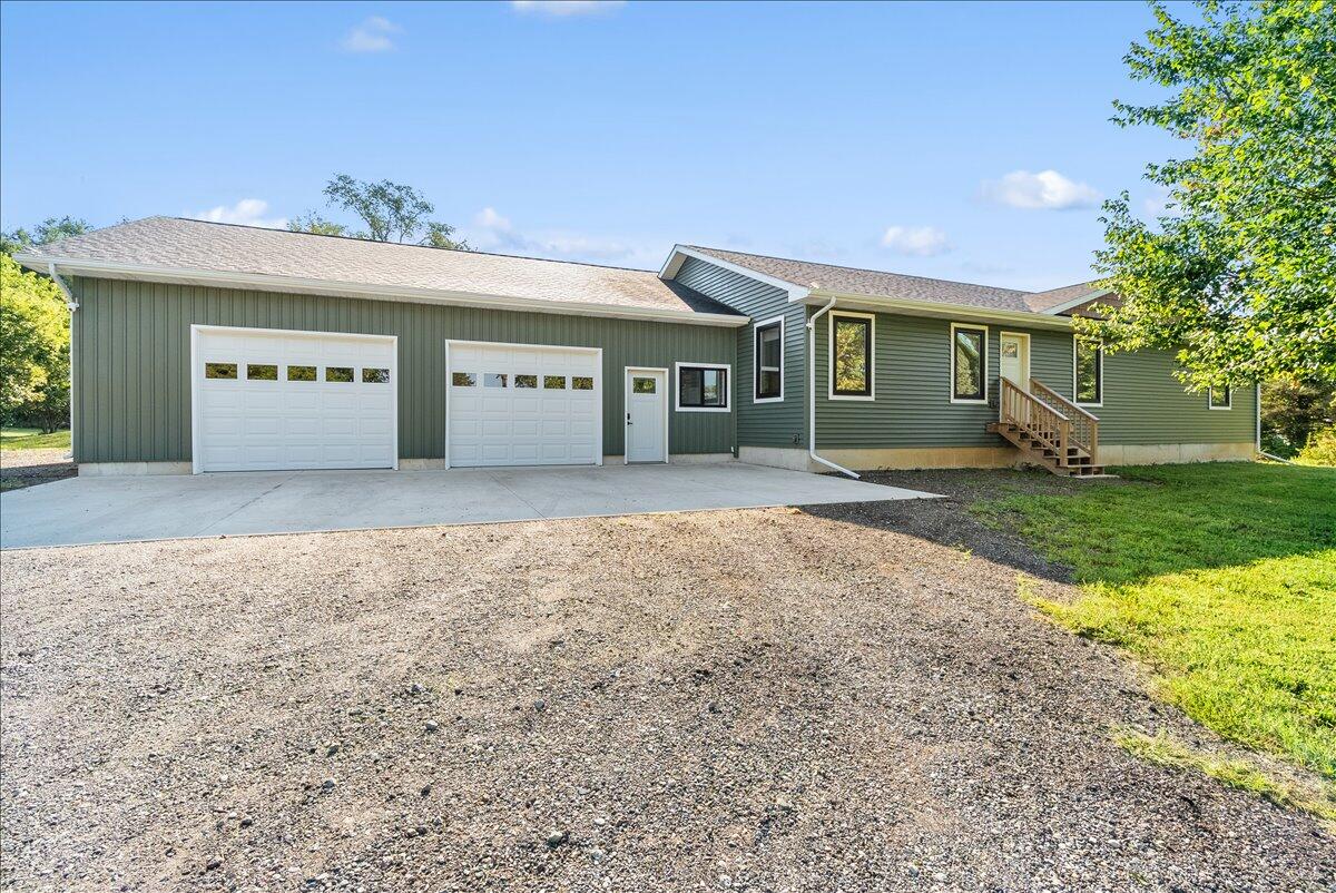 3867 Edgar Road Property Photo 2