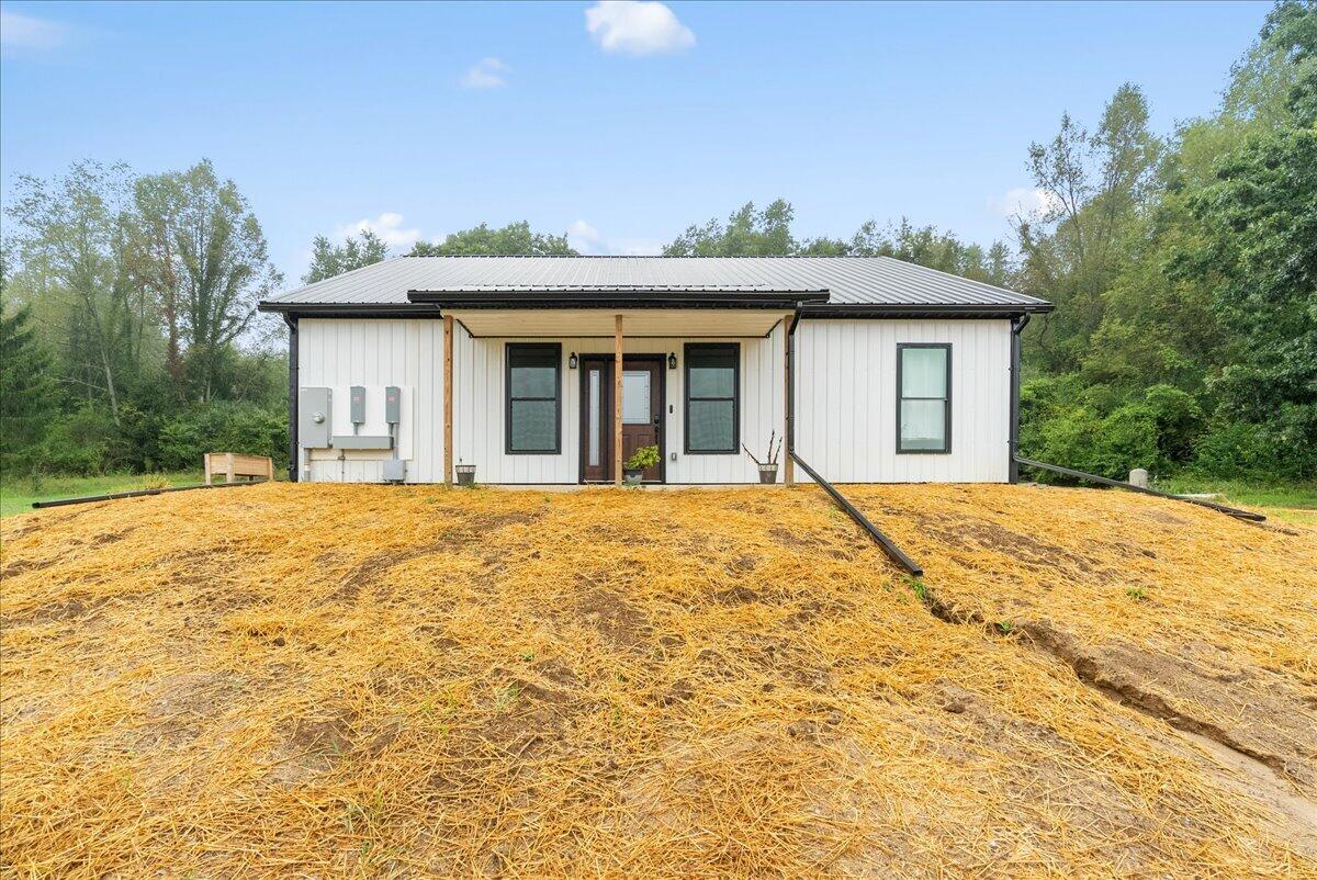 25455 L Drive N Property Photo 2