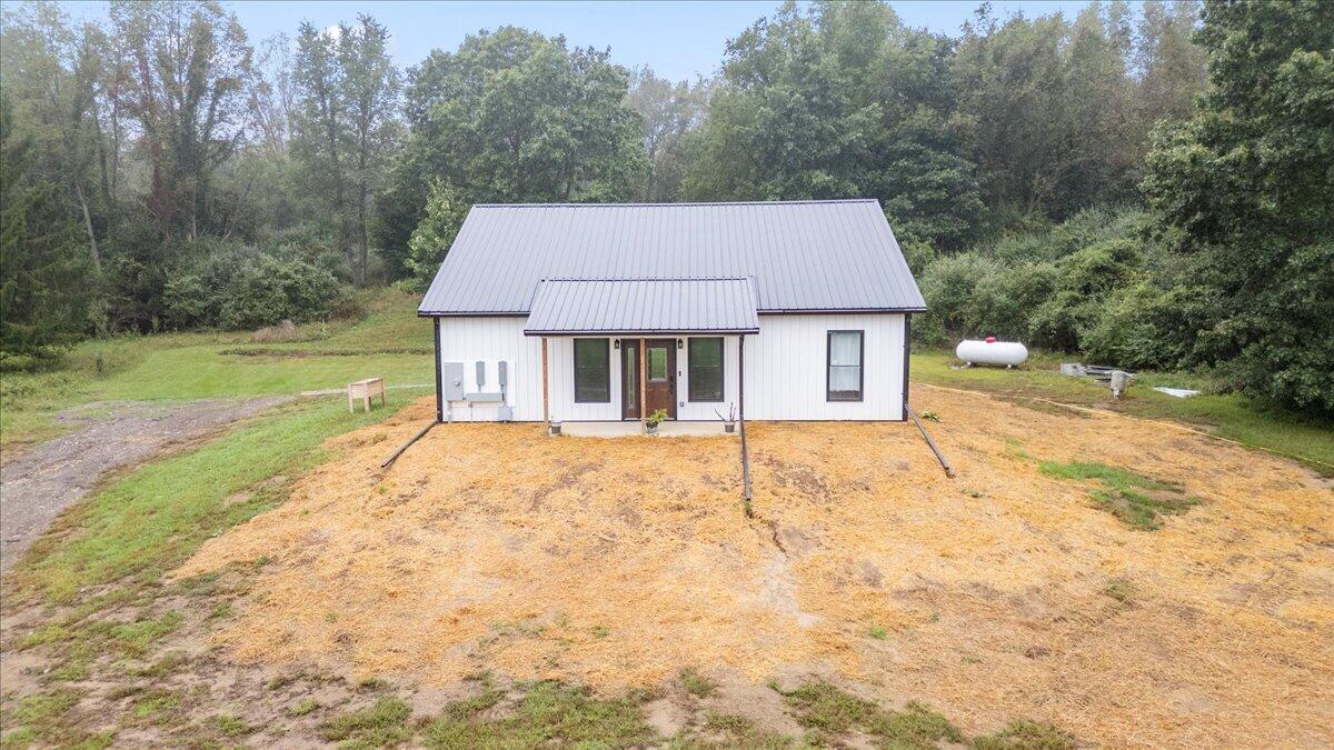 25455 L Drive N Property Photo 4