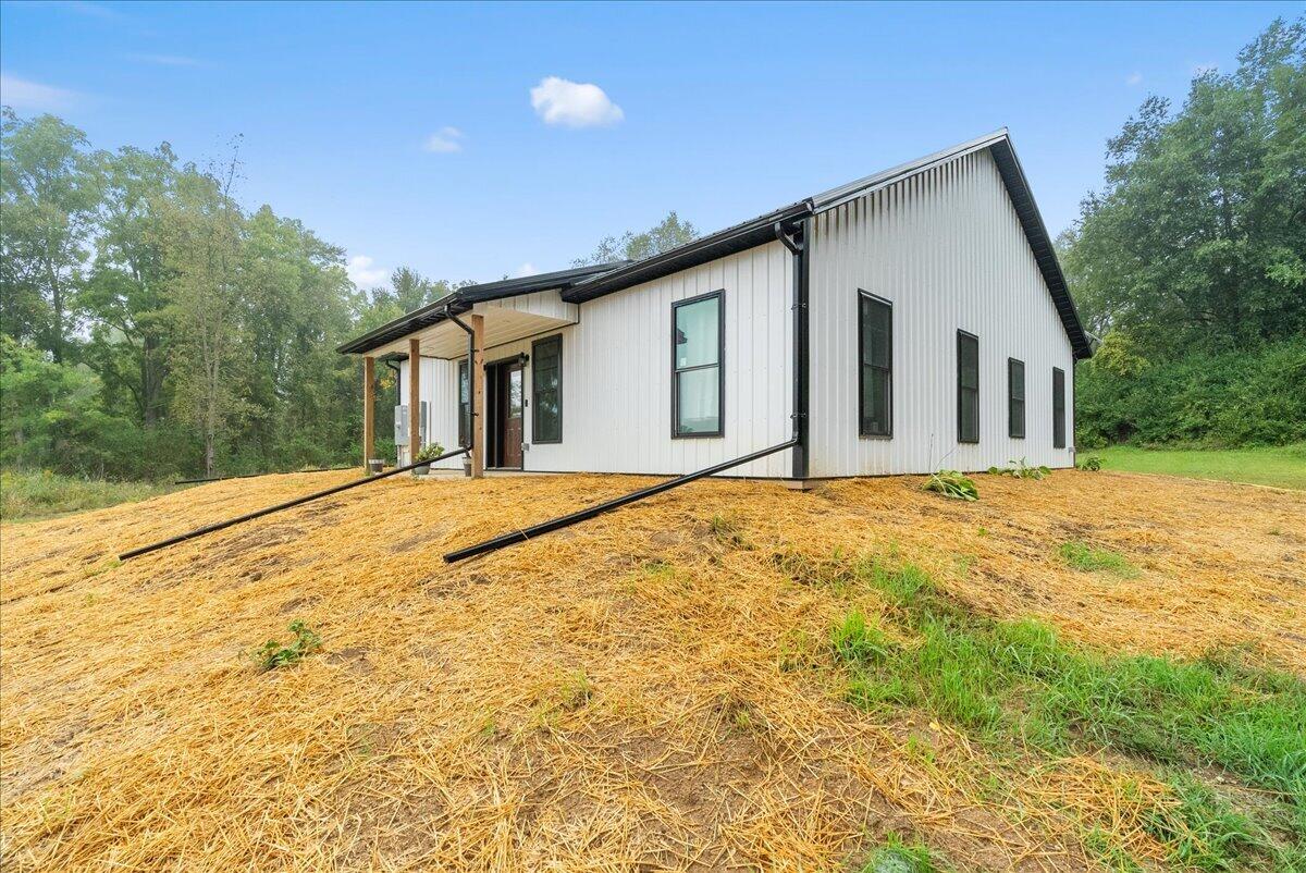 25455 L Drive N Property Photo 5
