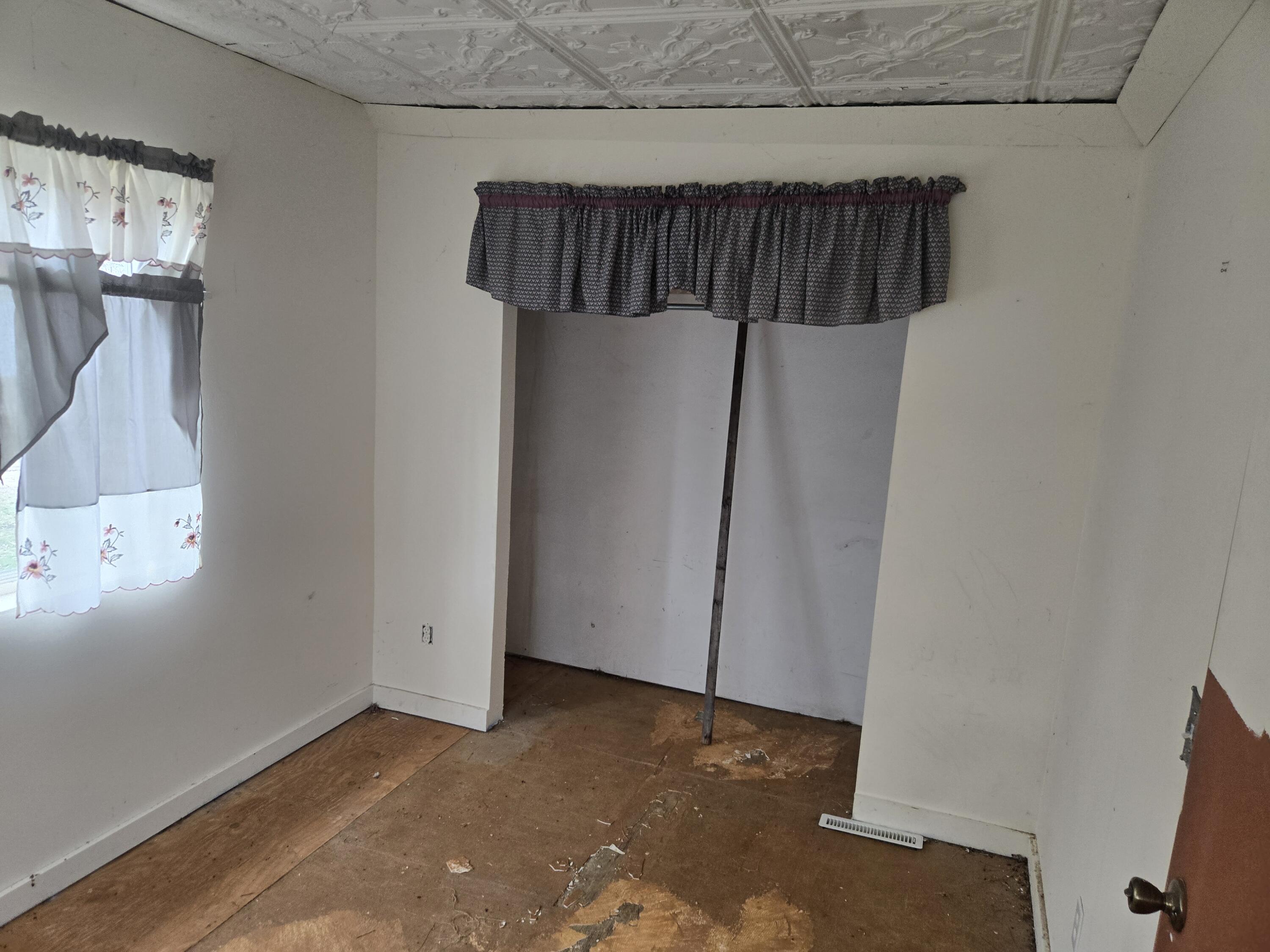 2582 E Michigan Street Property Photo 8