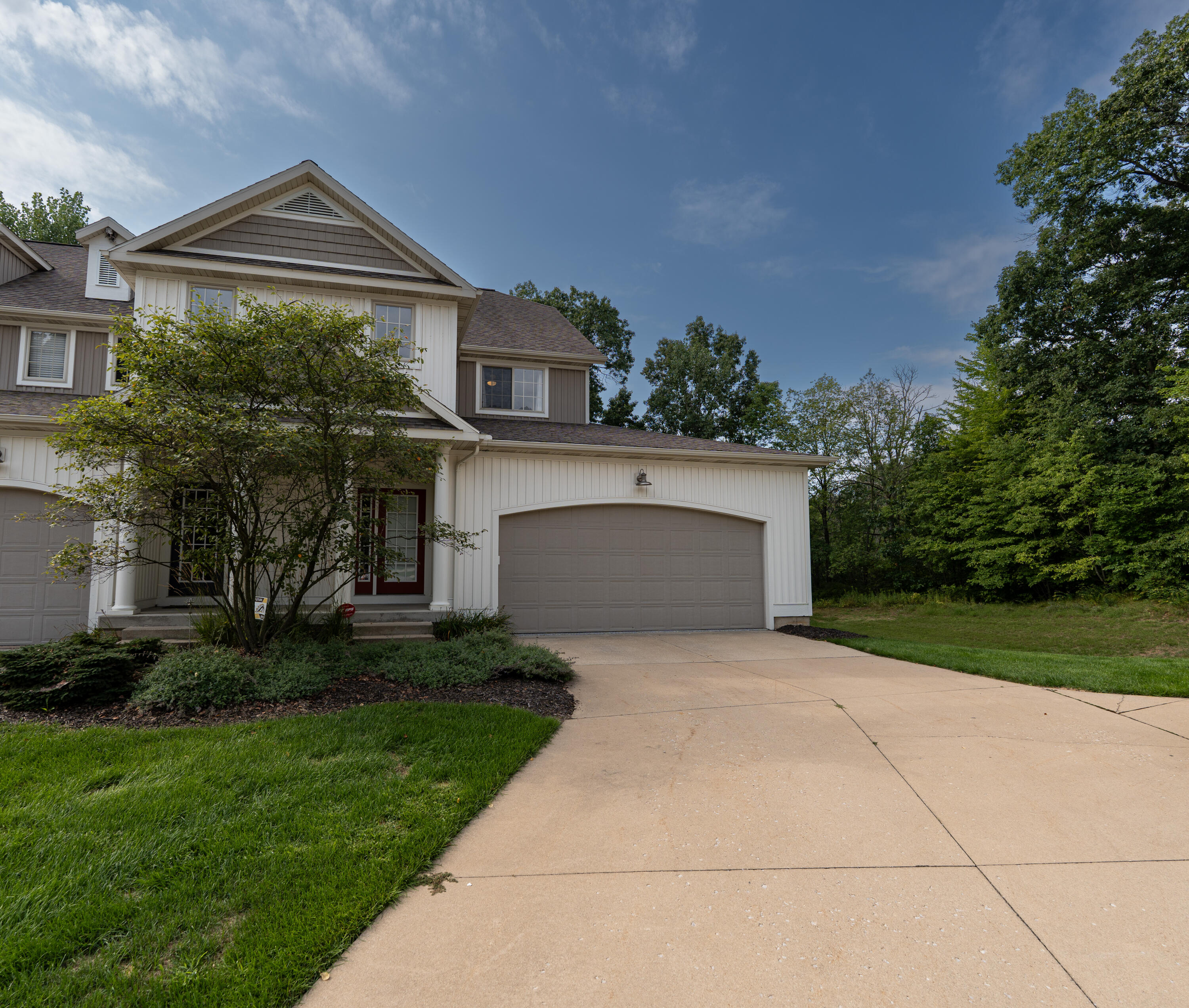 4786 Shade Leaf Lane Se Property Photo 1