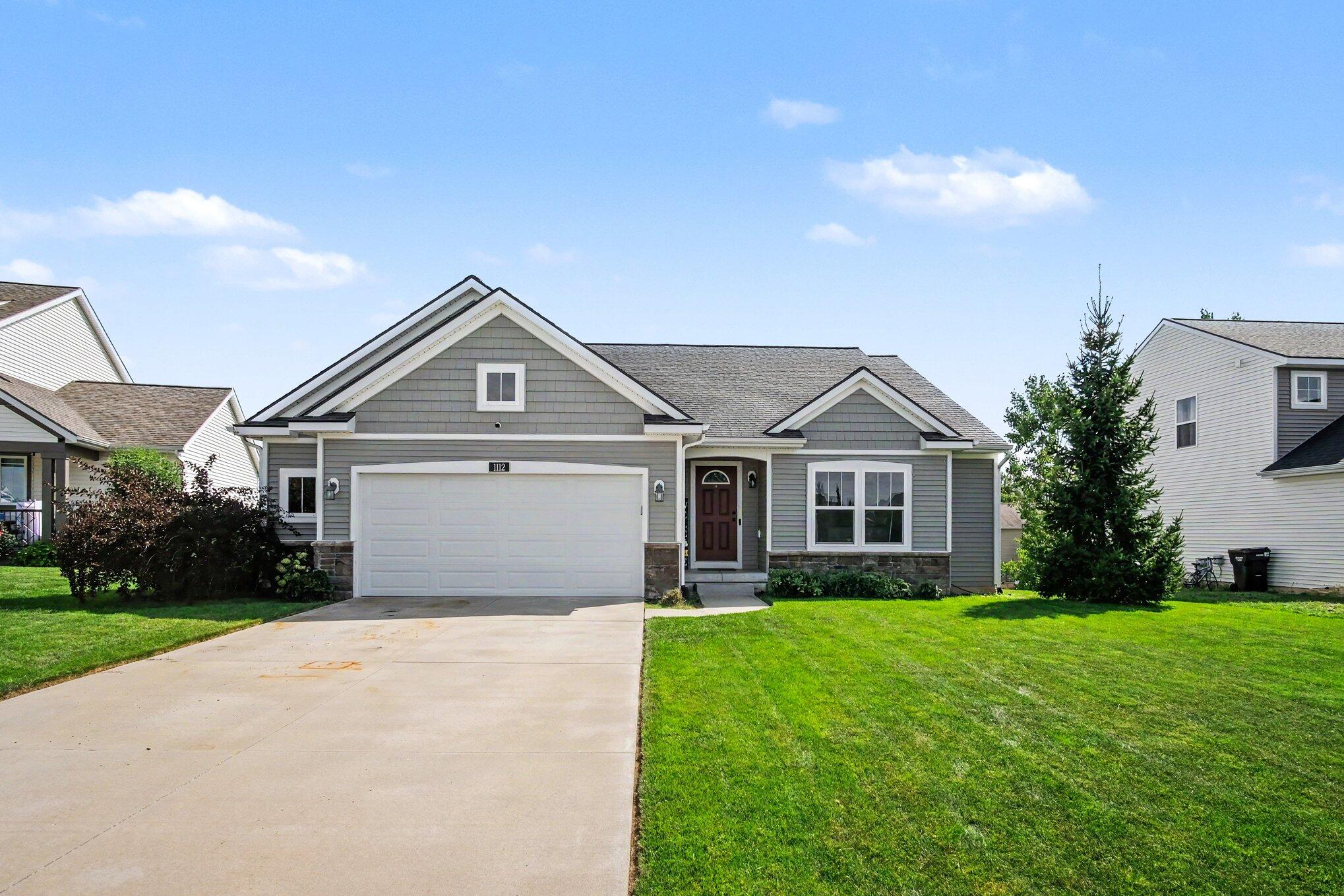 1112 Arbor Meadow Drive Se Property Photo 3