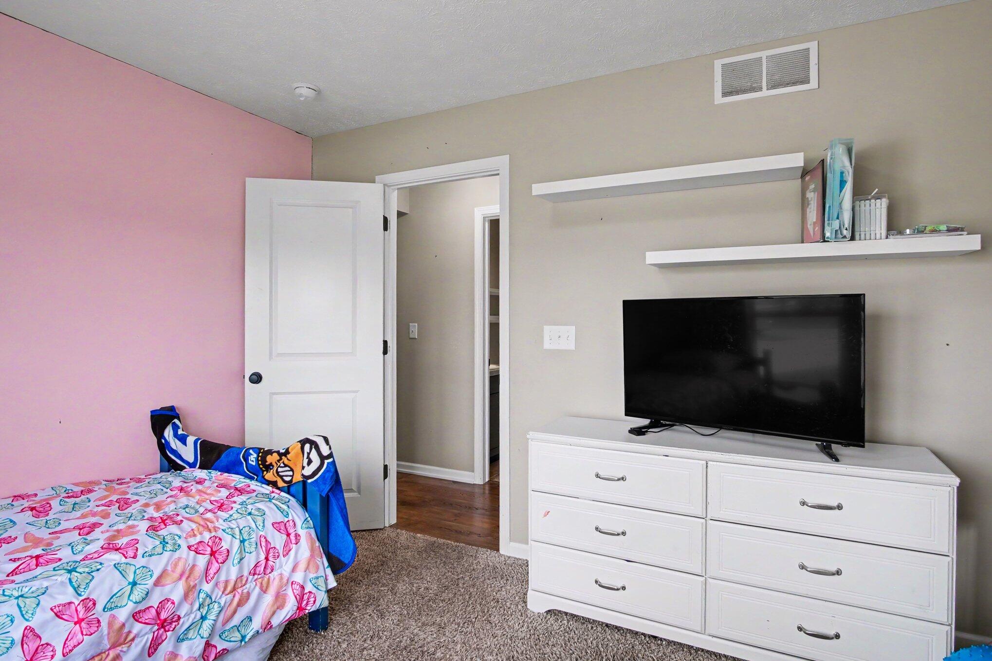 1112 Arbor Meadow Drive Se Property Photo 16