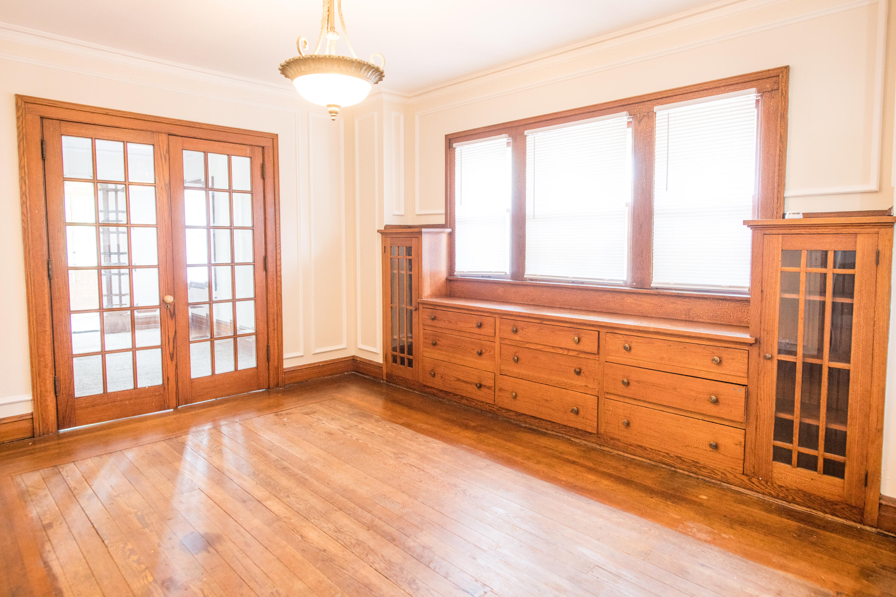 114 W Vine Street Property Photo 4