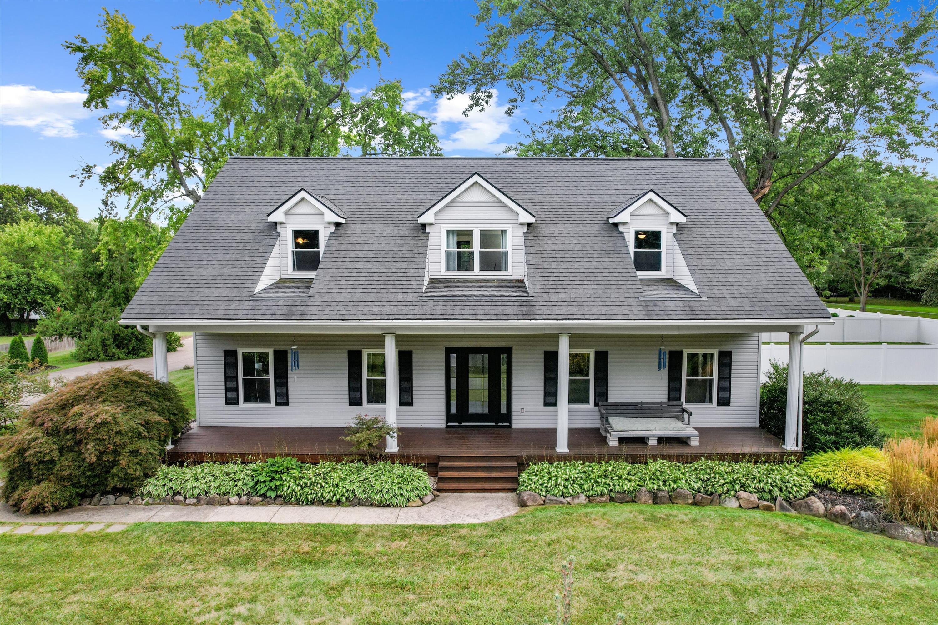 5580 Textile Road Property Photo 1