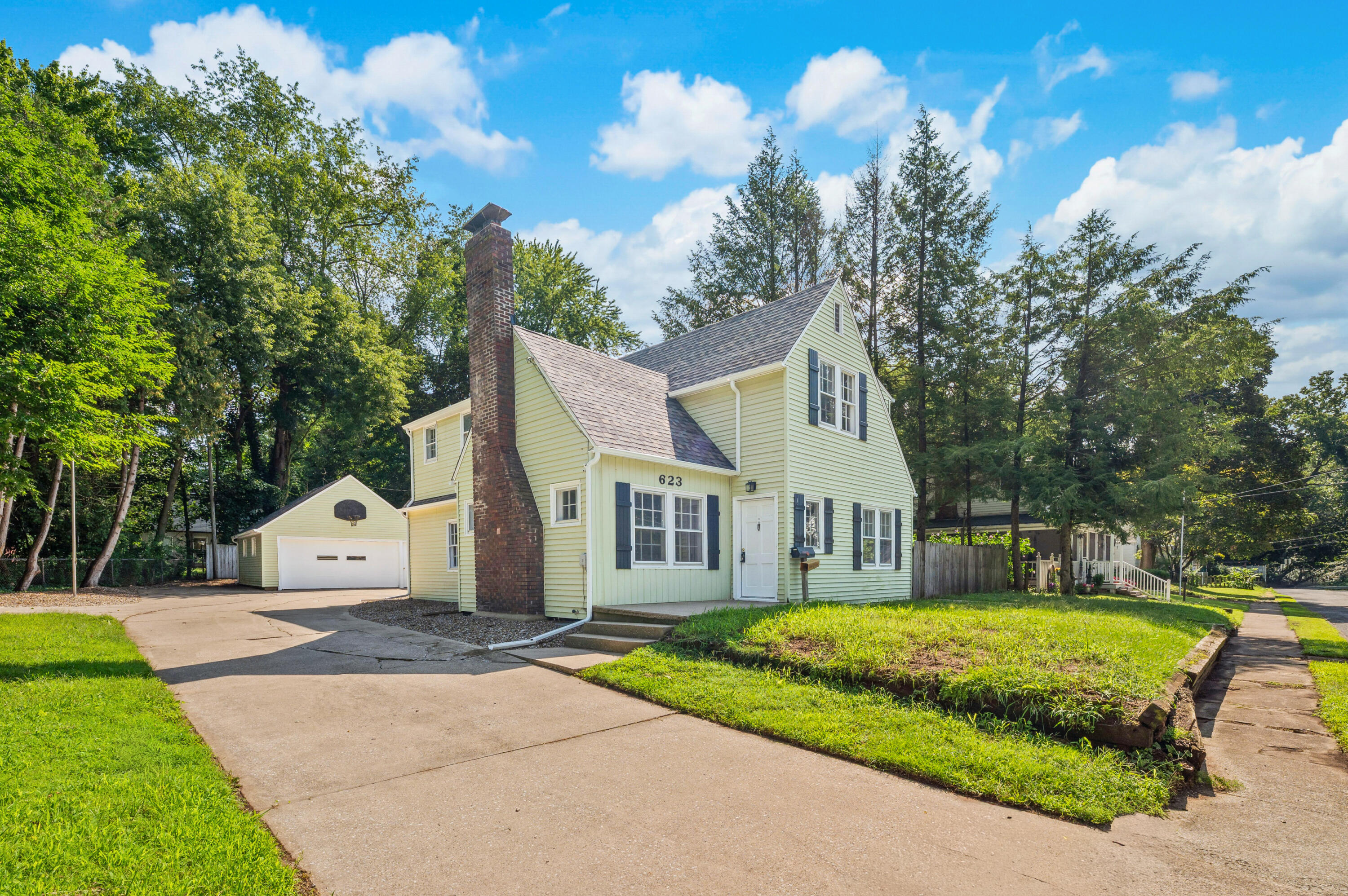 623 Vann Street Property Photo 1