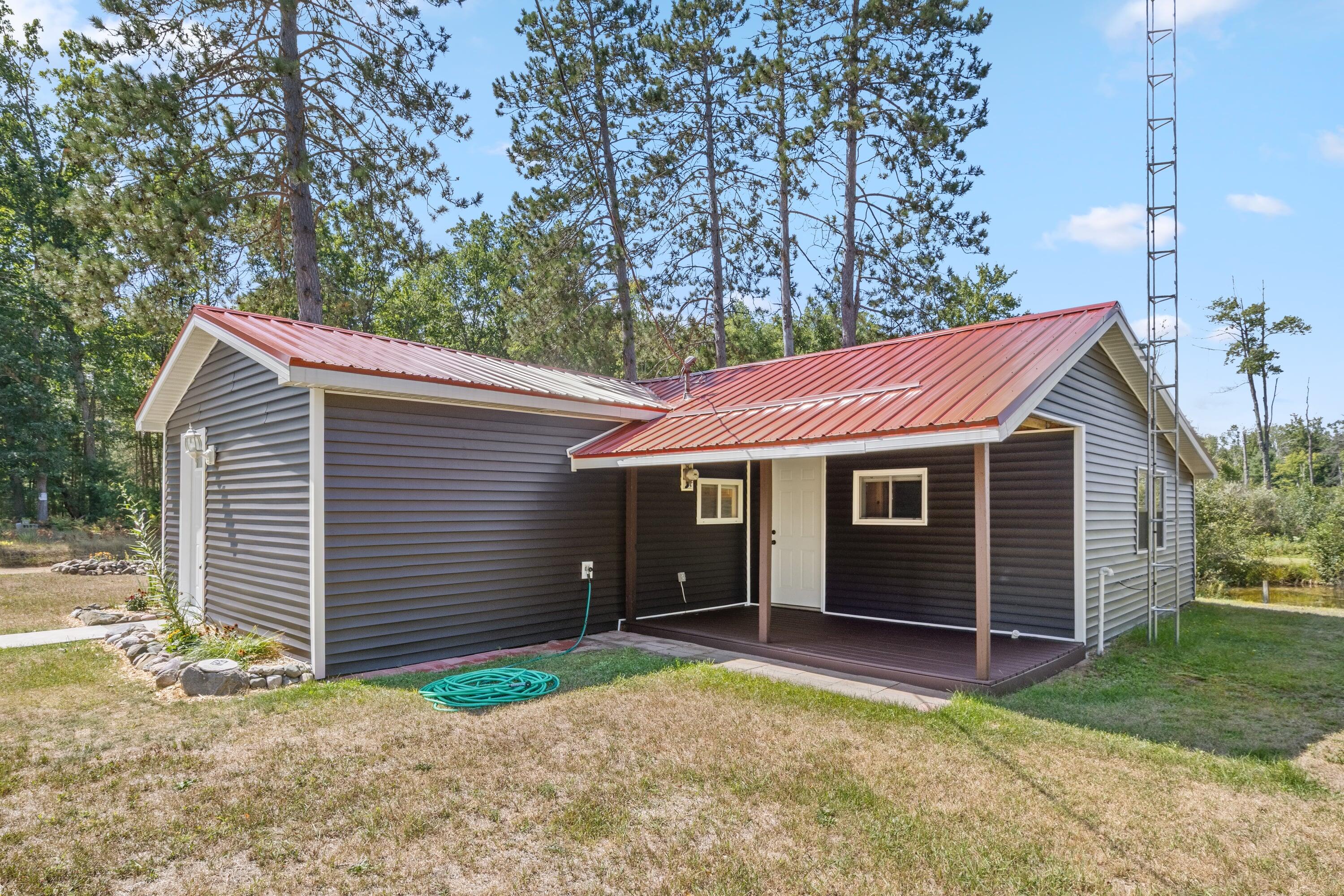 2029 E 6 Mile Road Property Photo 2