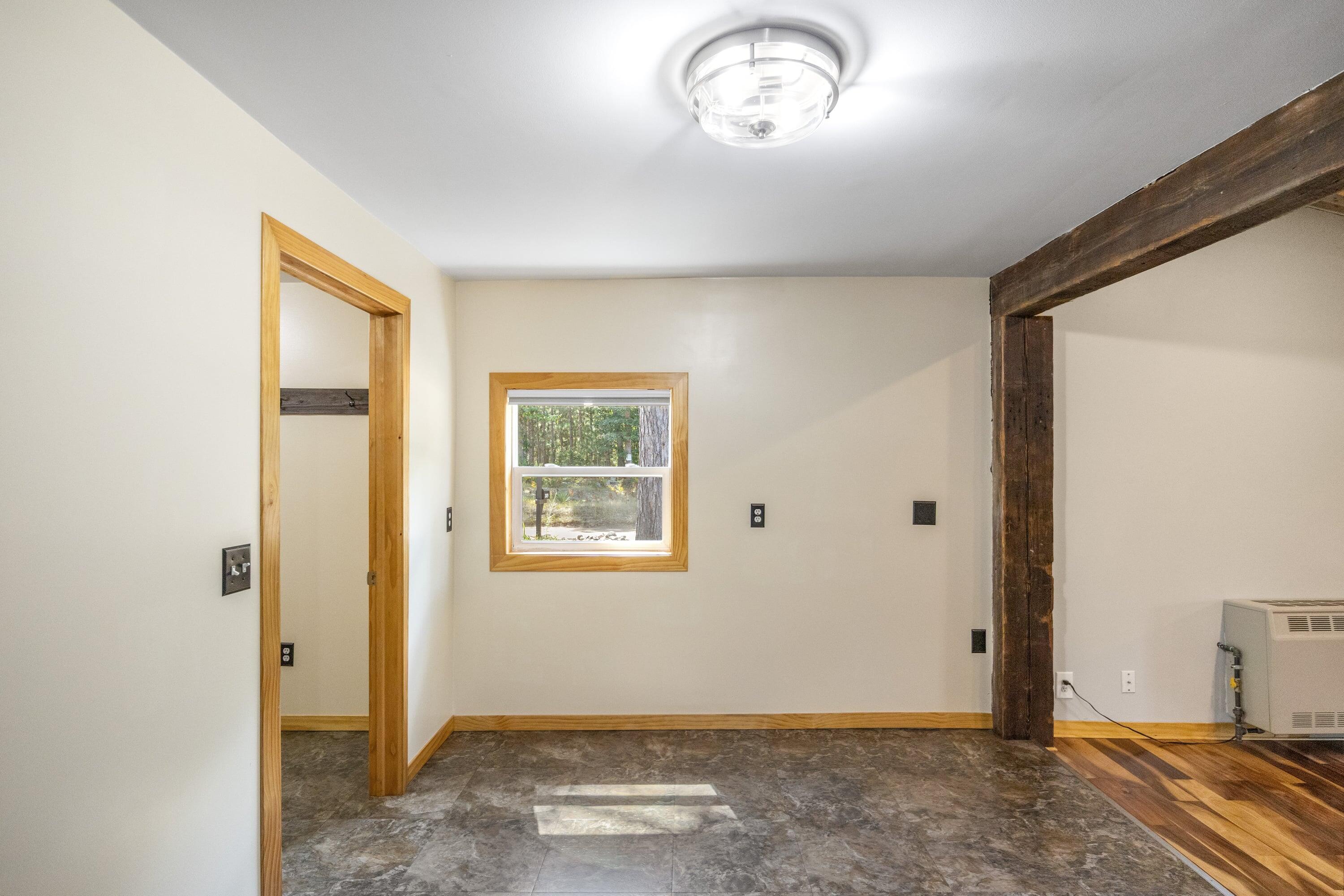 2029 E 6 Mile Road Property Photo 13