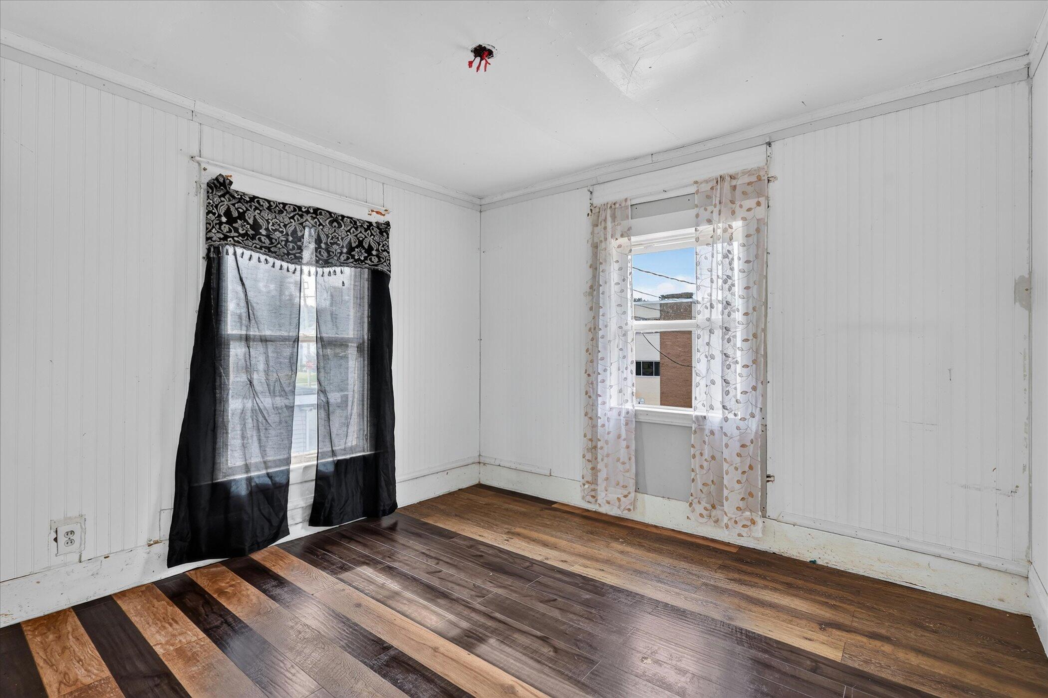 243 Delaware Street Se Property Photo 23