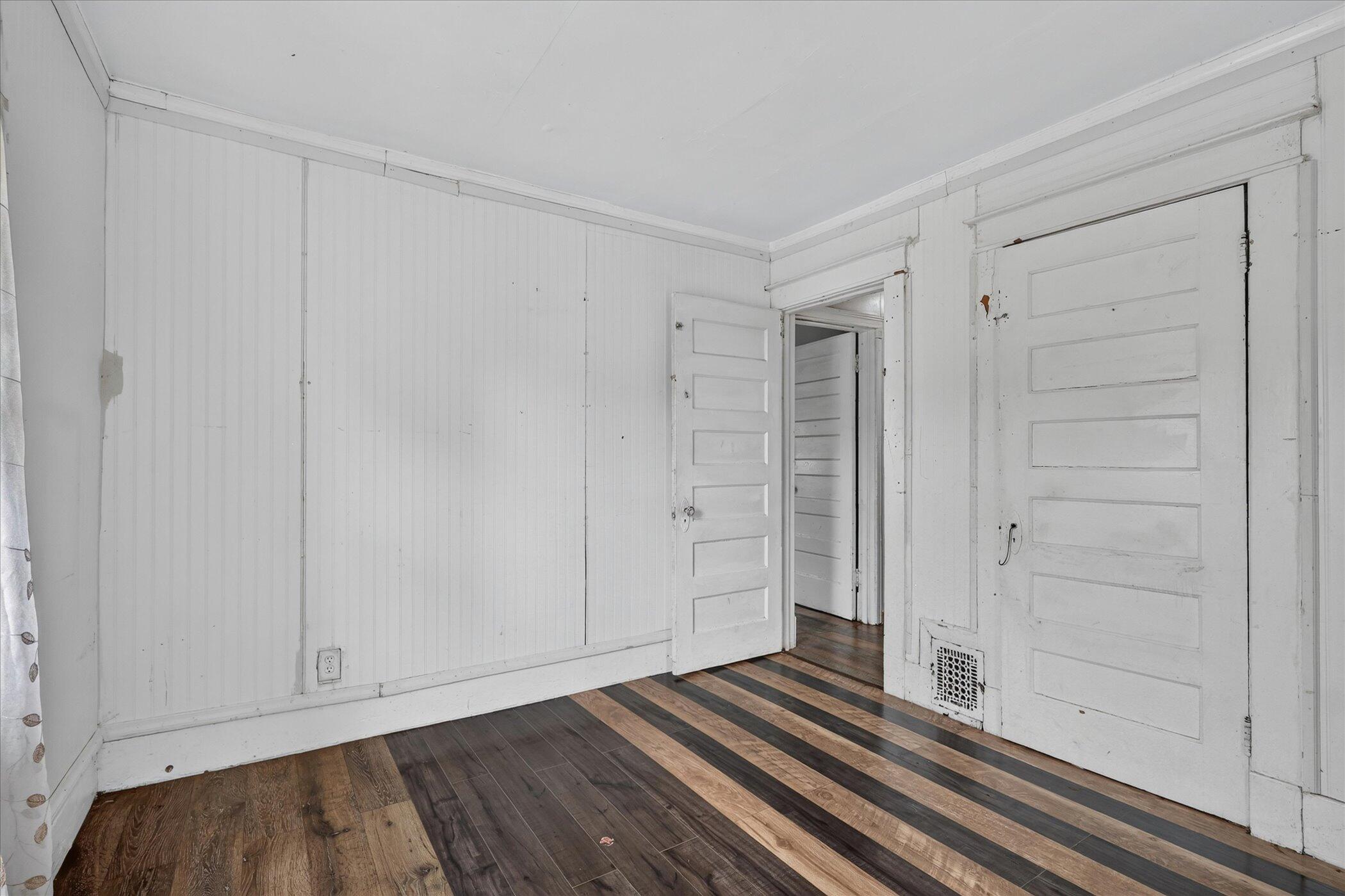243 Delaware Street Se Property Photo 24
