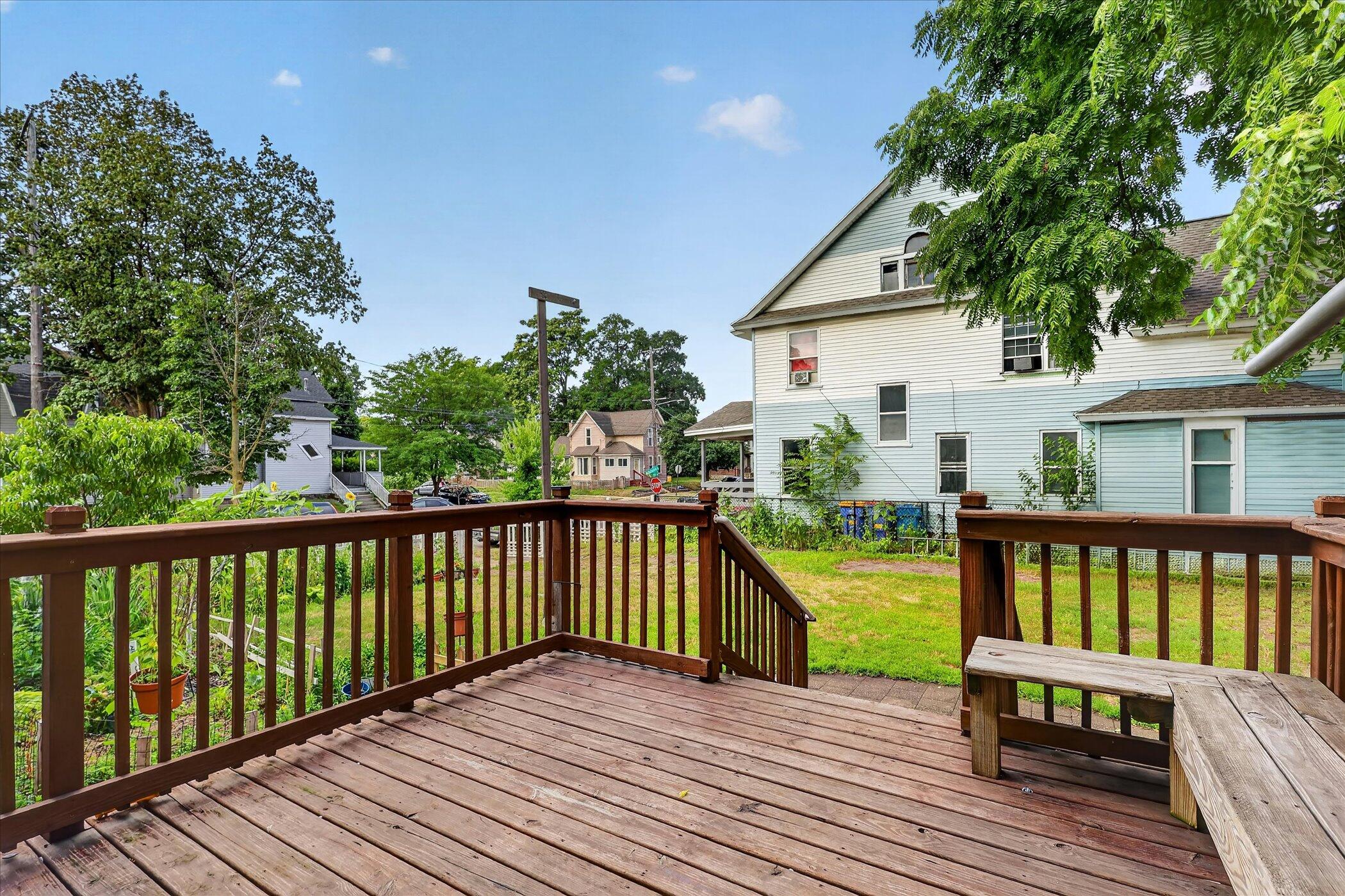 243 Delaware Street Se Property Photo 36