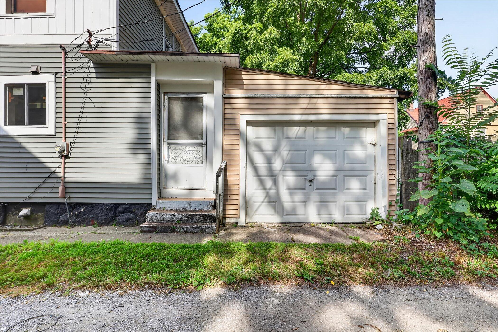 243 Delaware Street Se Property Photo 44