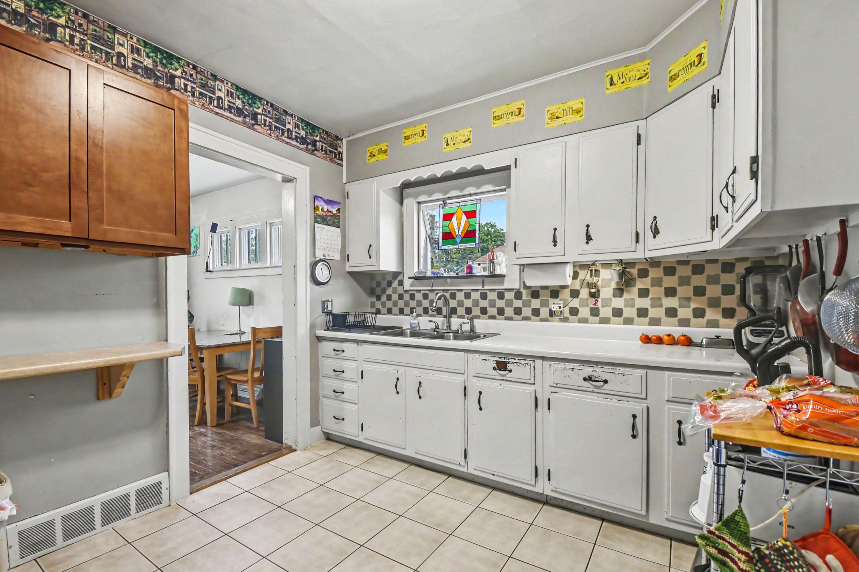 4858 Walton Avenue Sw Property Photo 6