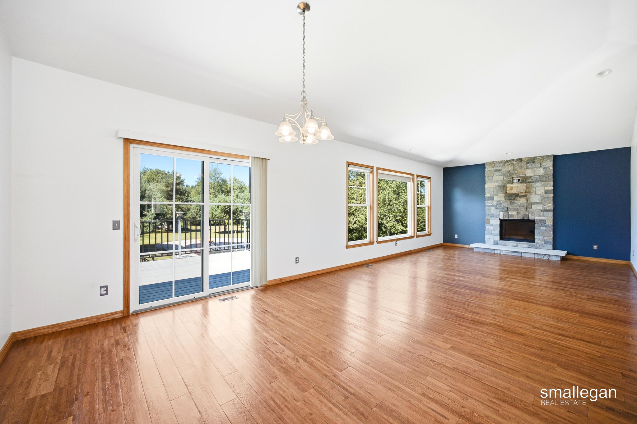 8165 Alpine Avenue Nw Property Photo 9