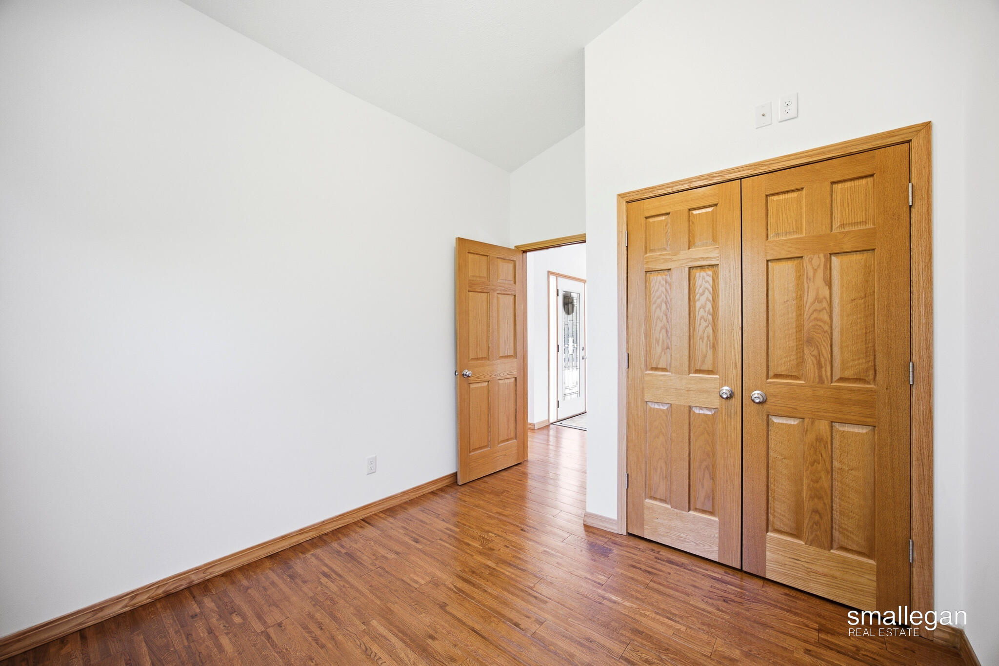 8165 Alpine Avenue Nw Property Photo 12