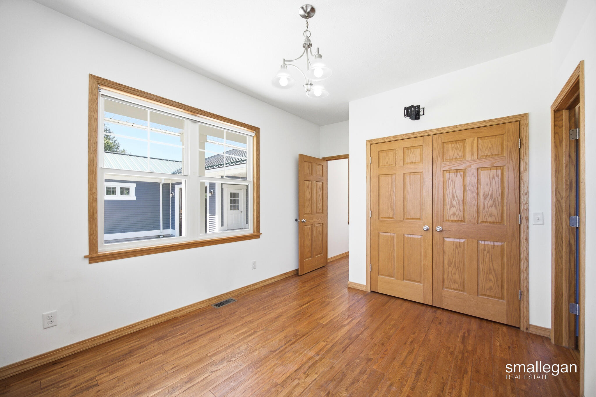8165 Alpine Avenue Nw Property Photo 17
