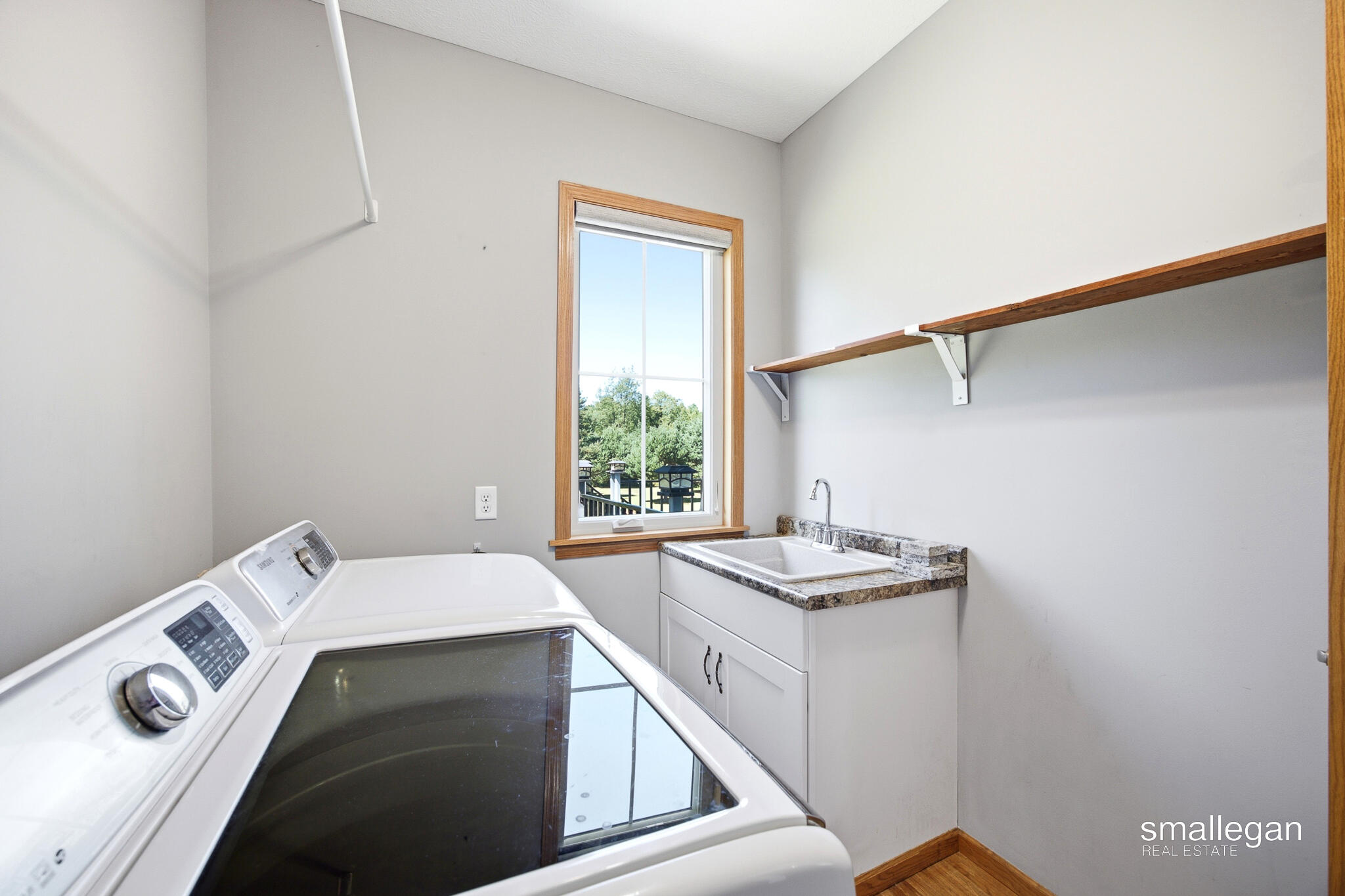 8165 Alpine Avenue Nw Property Photo 24