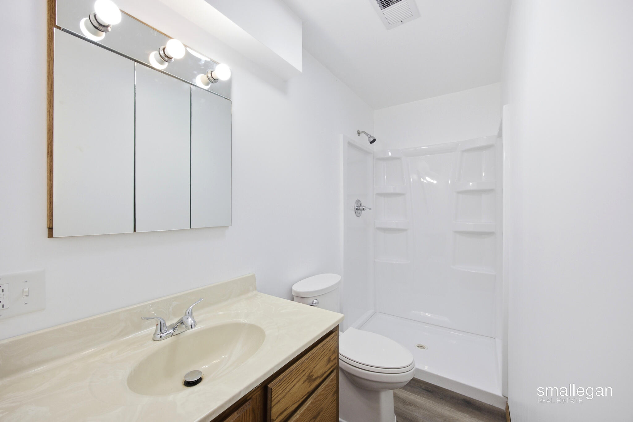8165 Alpine Avenue Nw Property Photo 25