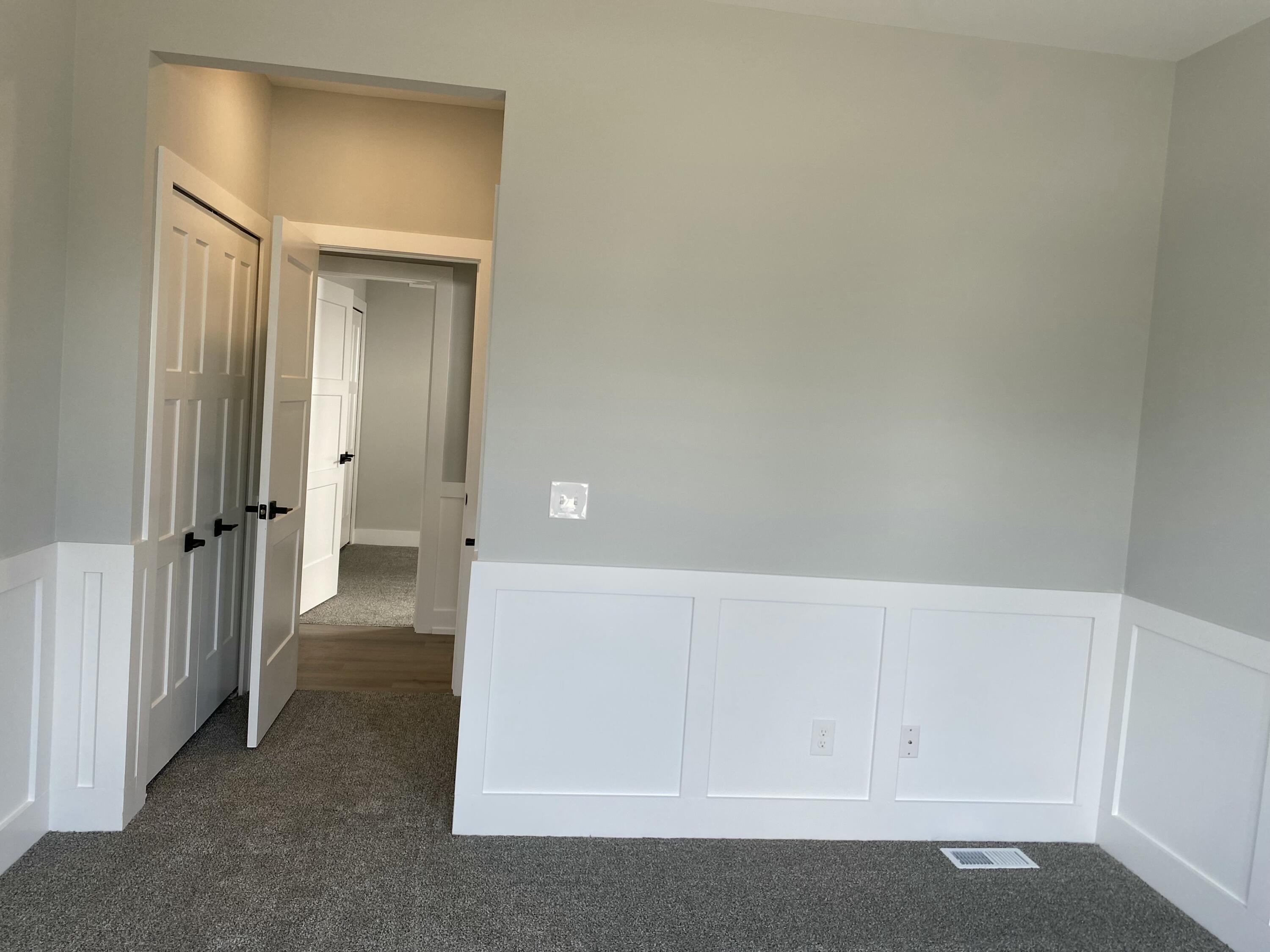 558 Falcon Drive Property Photo 13
