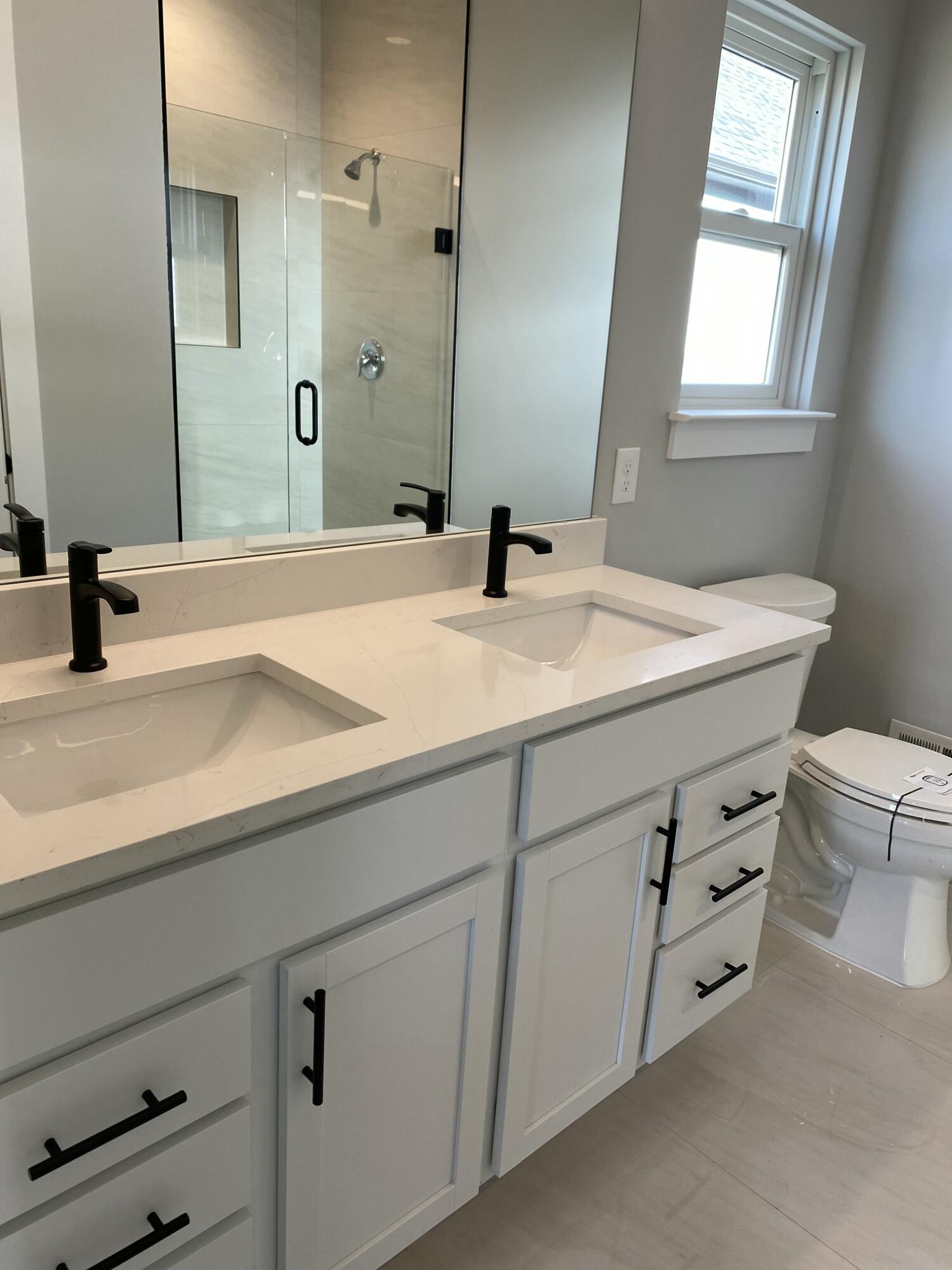 558 Falcon Drive Property Photo 18