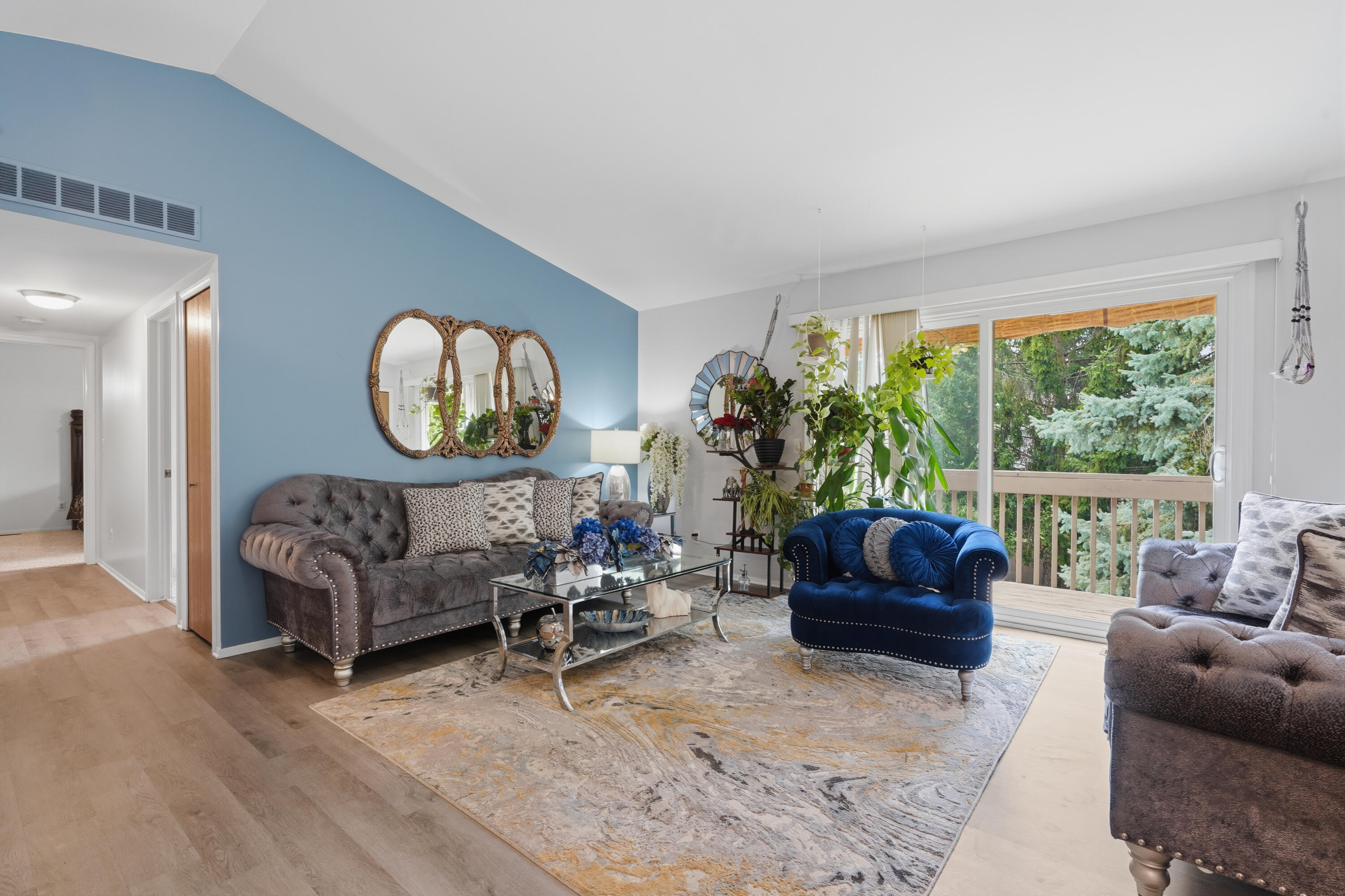 240 Pine Tree Ridge Drive 4 Property Photo 4