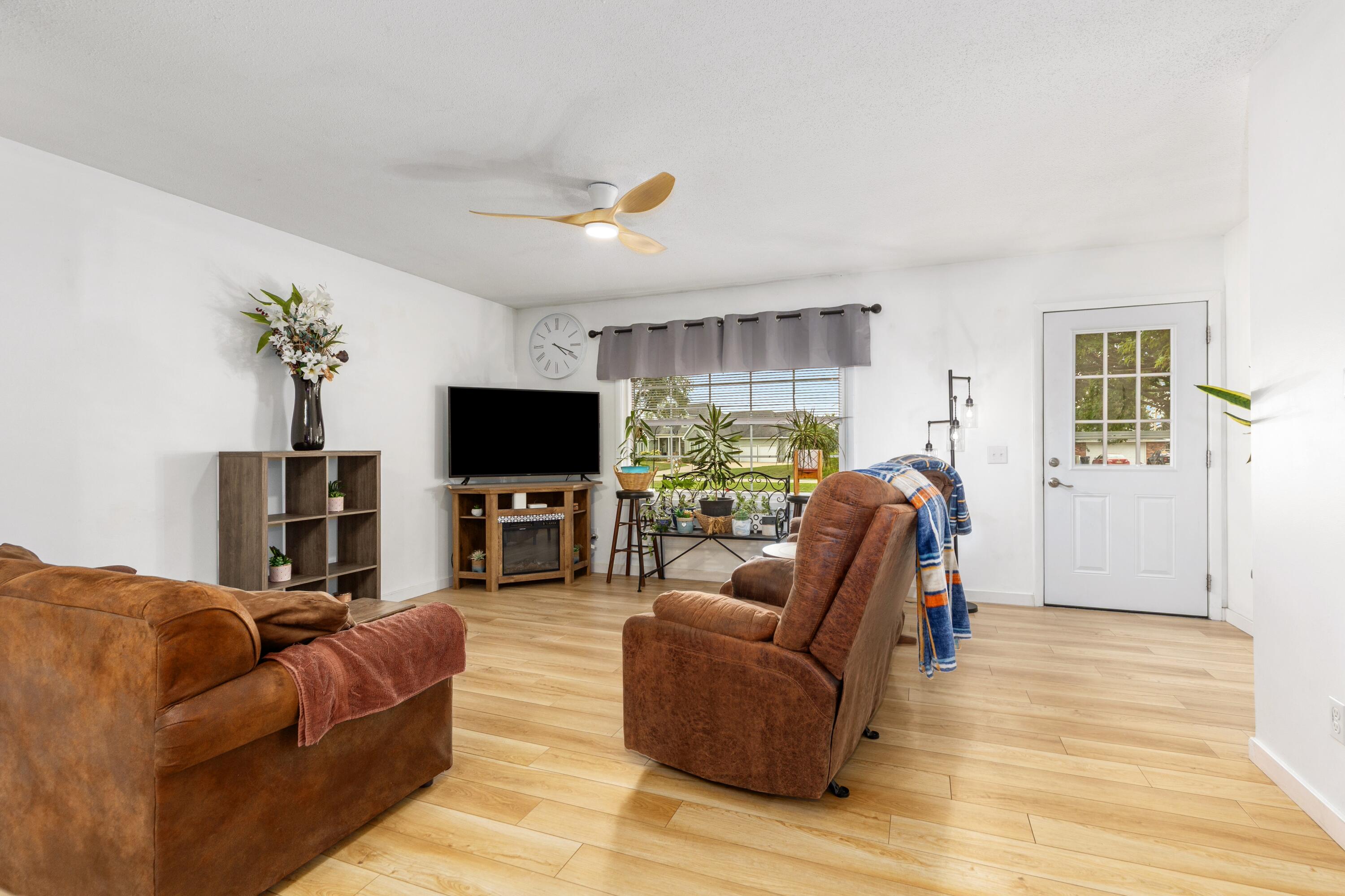 20600 Ross Parkway Property Photo 4