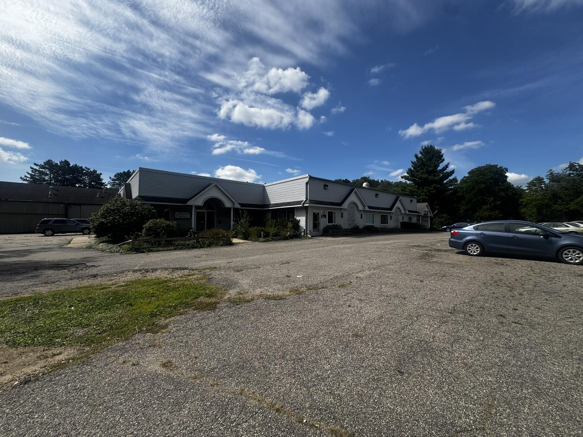 3234 S Westnedge Avenue Property Photo 4