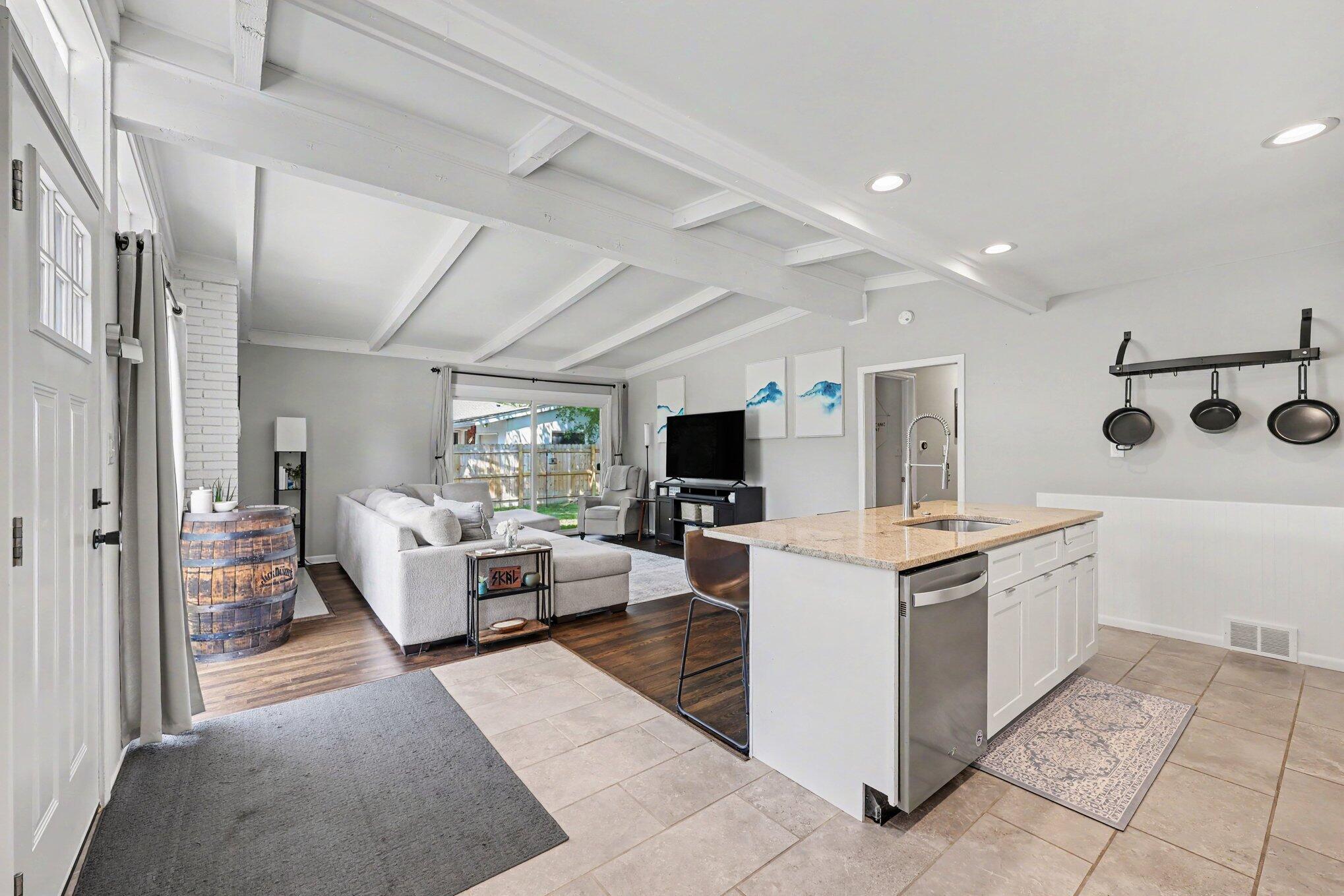 29928 Rock Creek Drive Property Photo 6