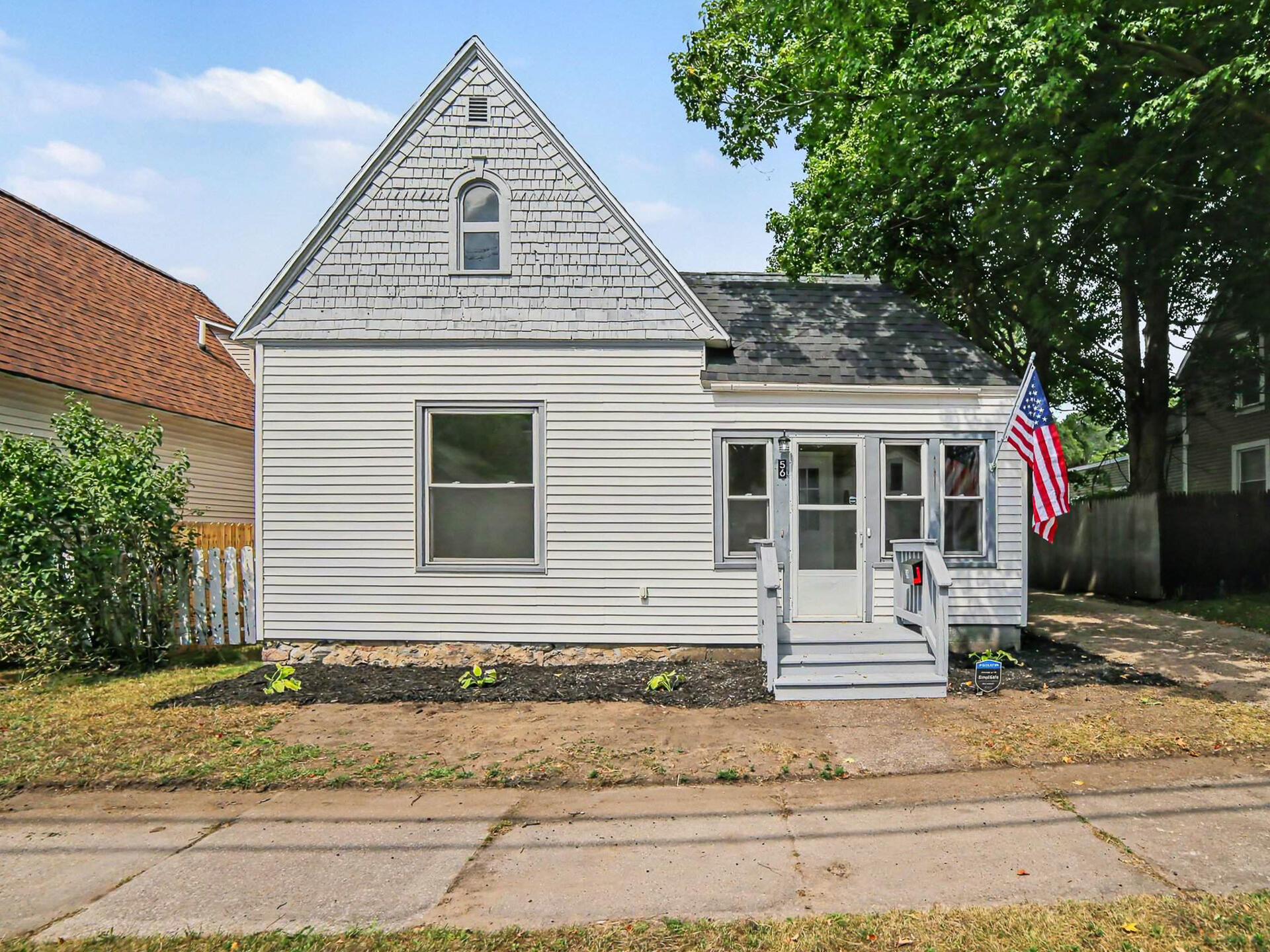 56 Ferry Street Property Photo 2