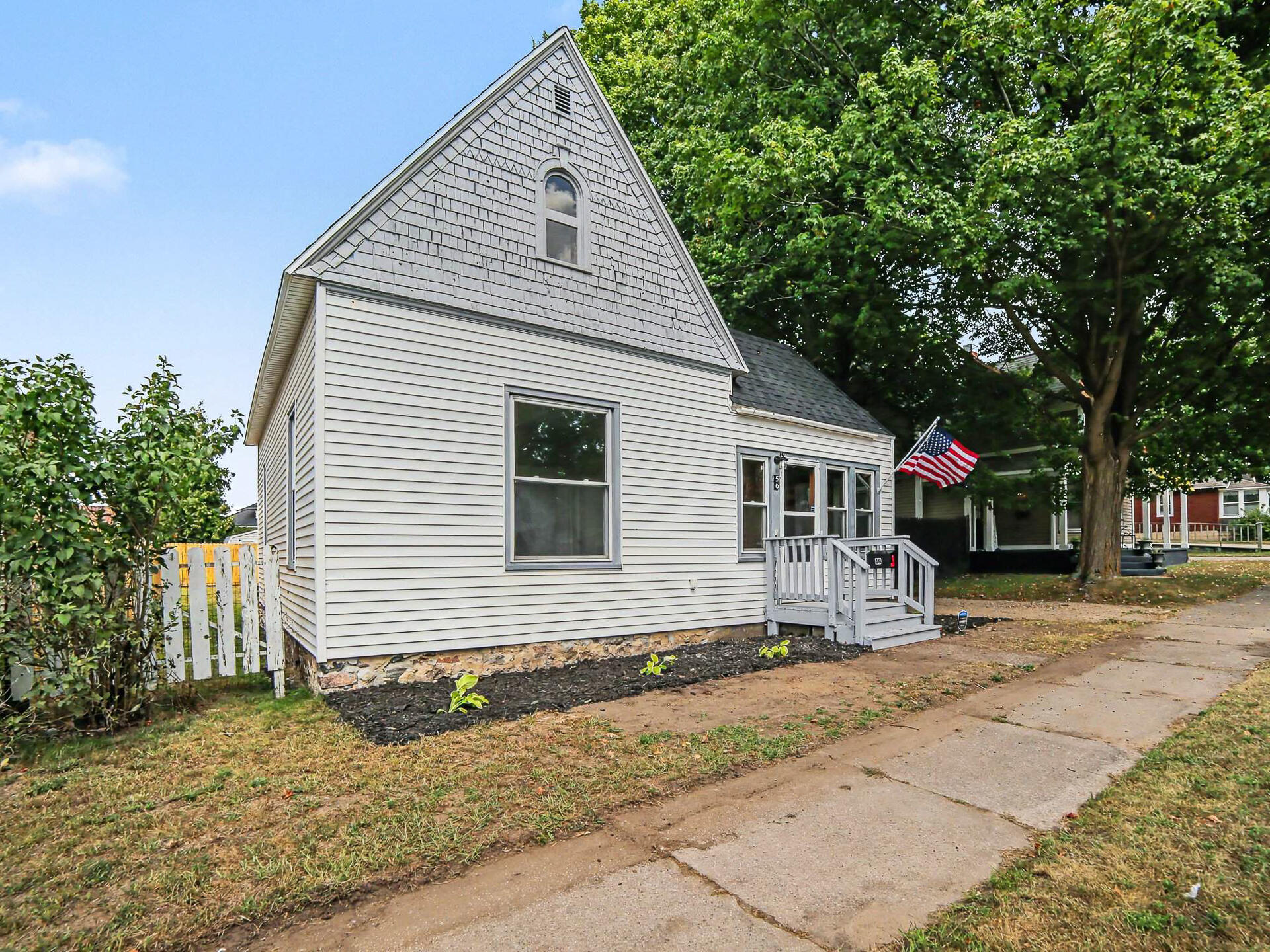 56 Ferry Street Property Photo 3