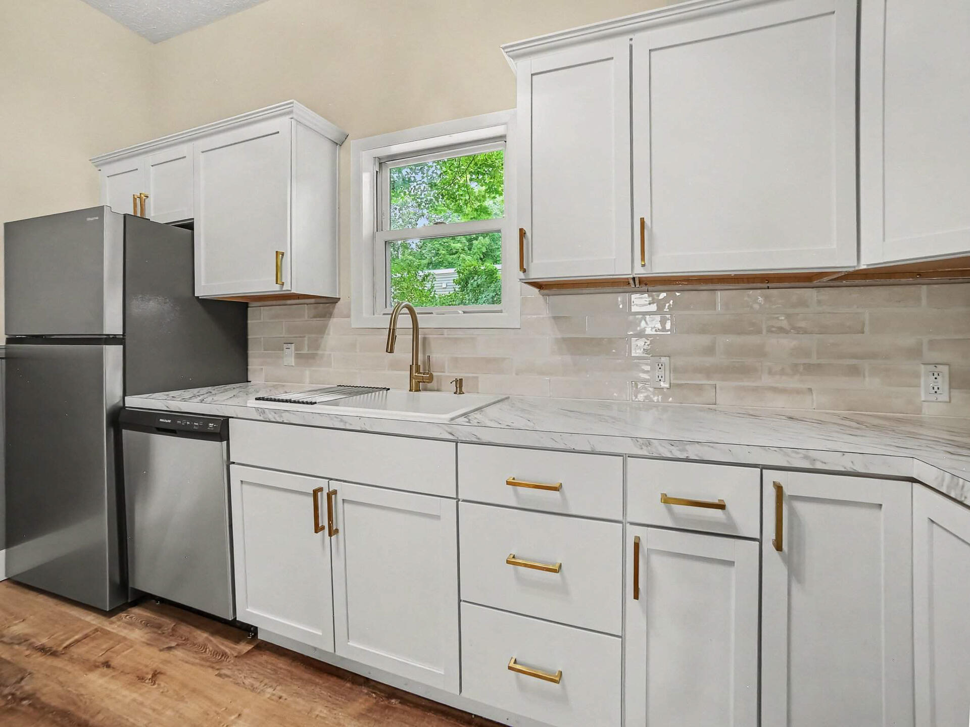 56 Ferry Street Property Photo 10