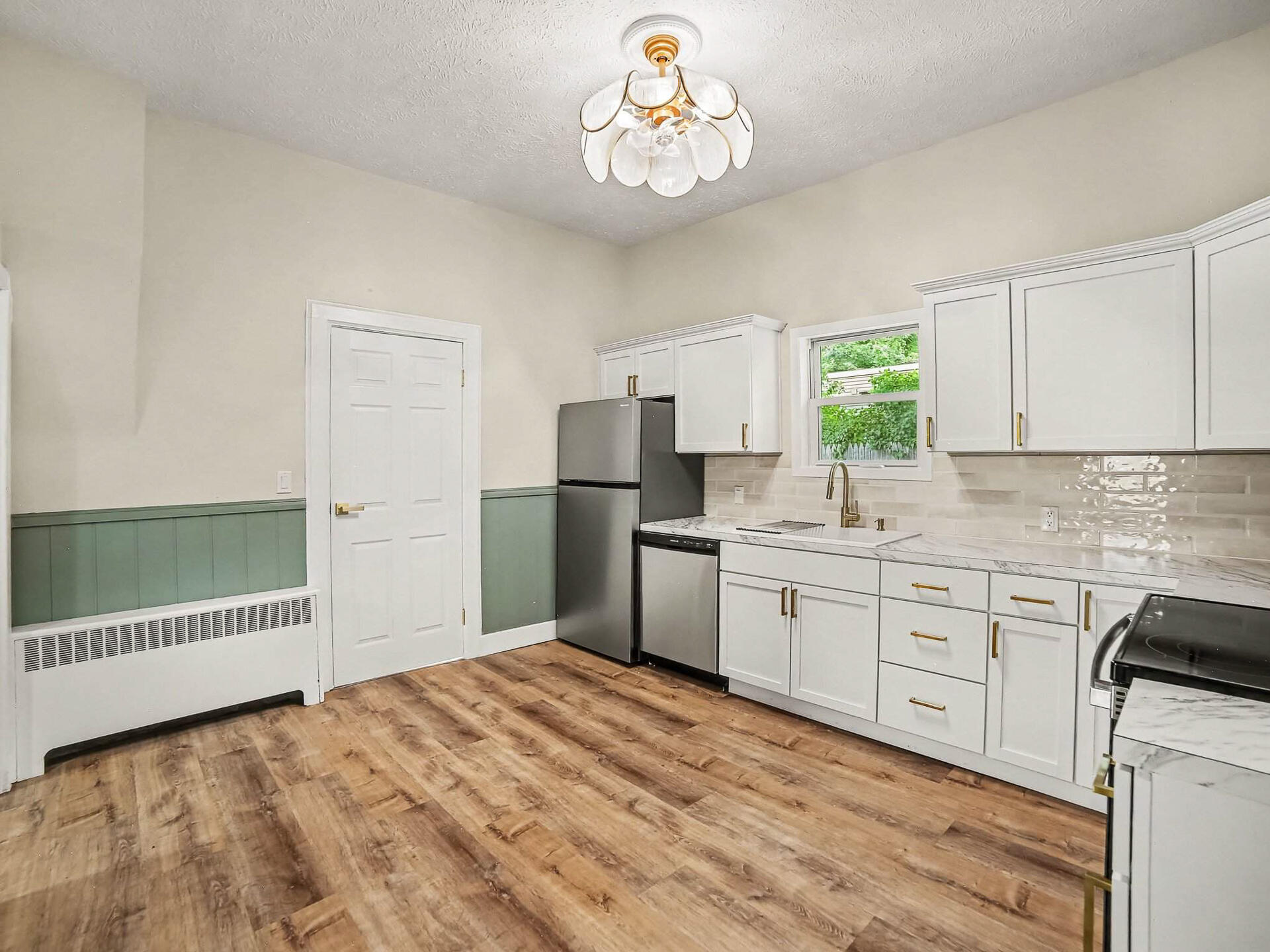 56 Ferry Street Property Photo 12