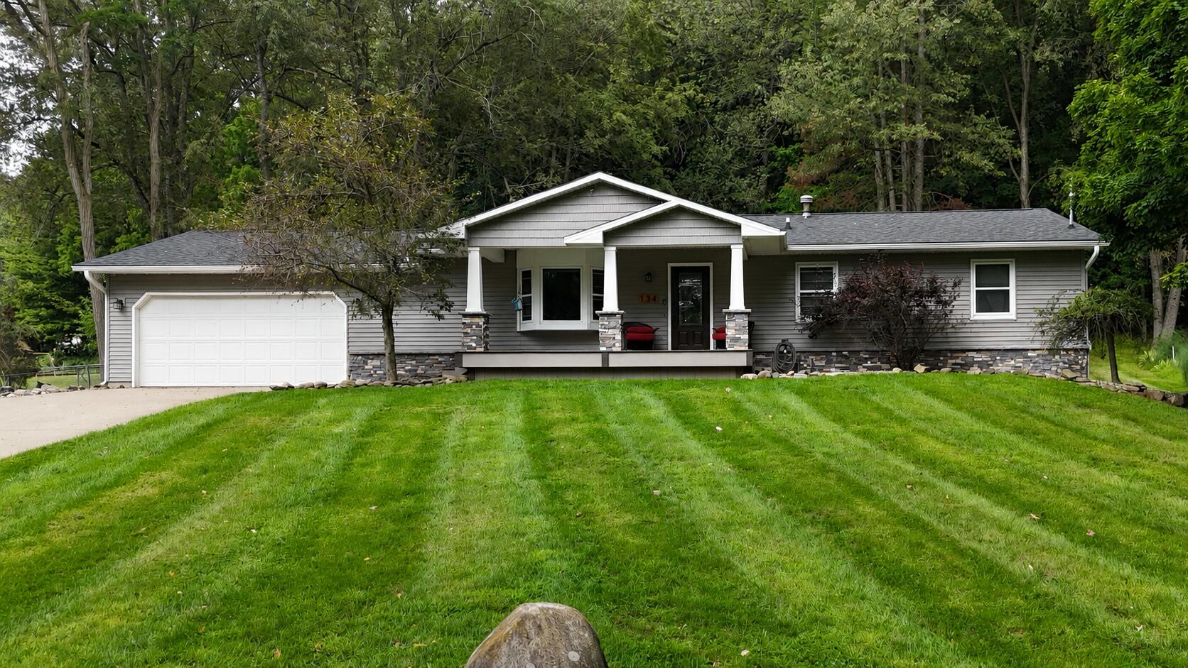 134 Pinecrest Drive Property Photo 1