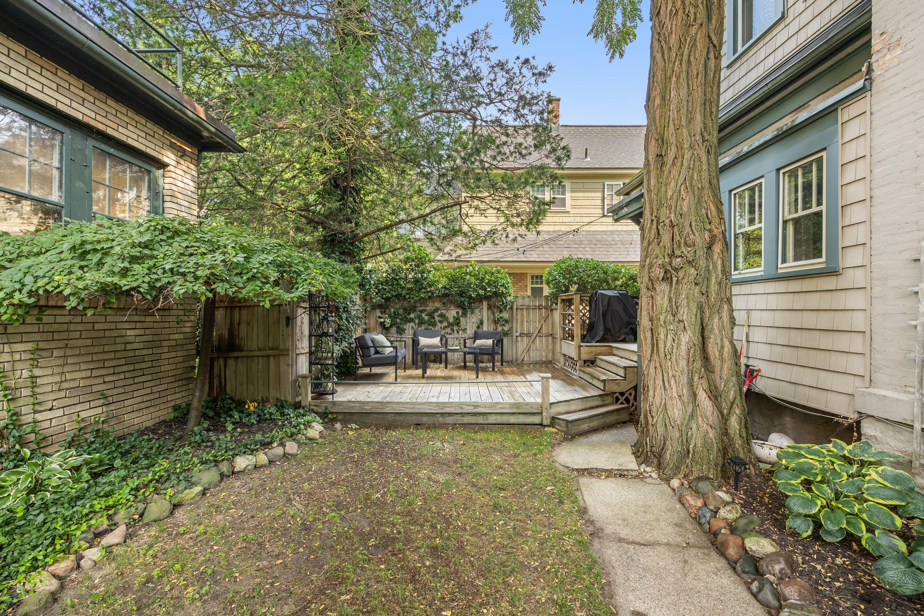 1215 Lake Drive Se Property Photo 43