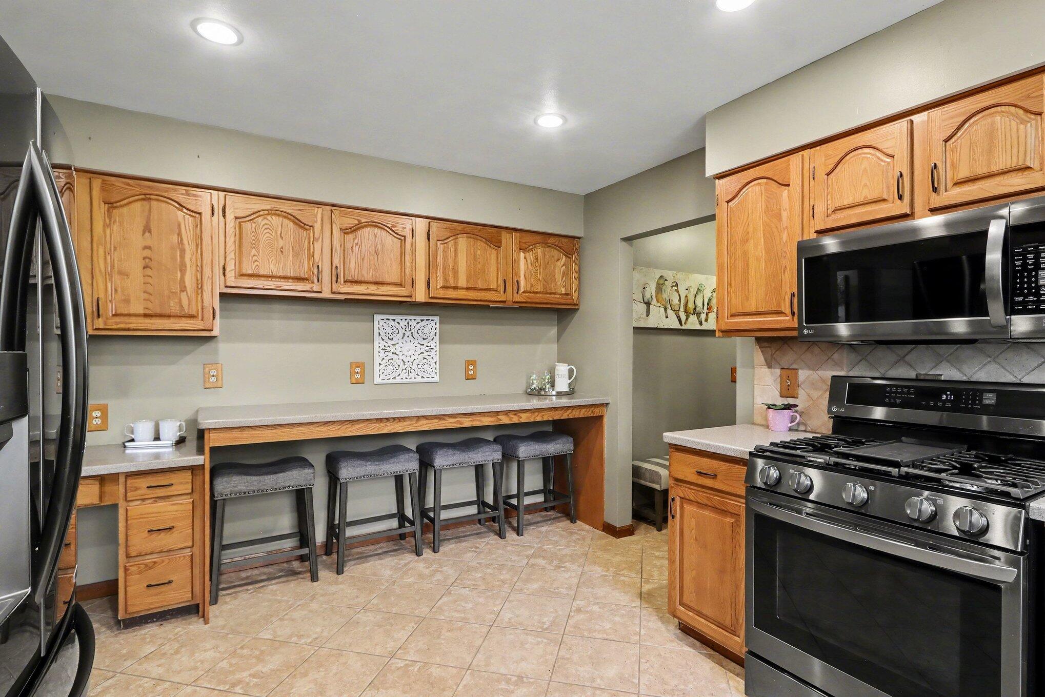 2828 W F Avenue Property Photo 11