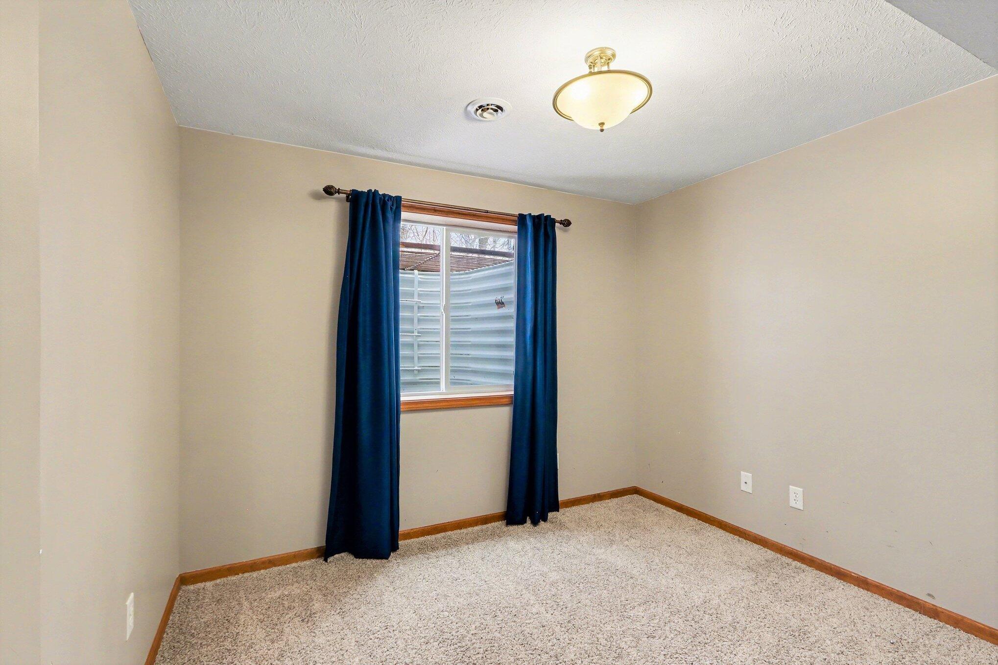 2828 W F Avenue Property Photo 28