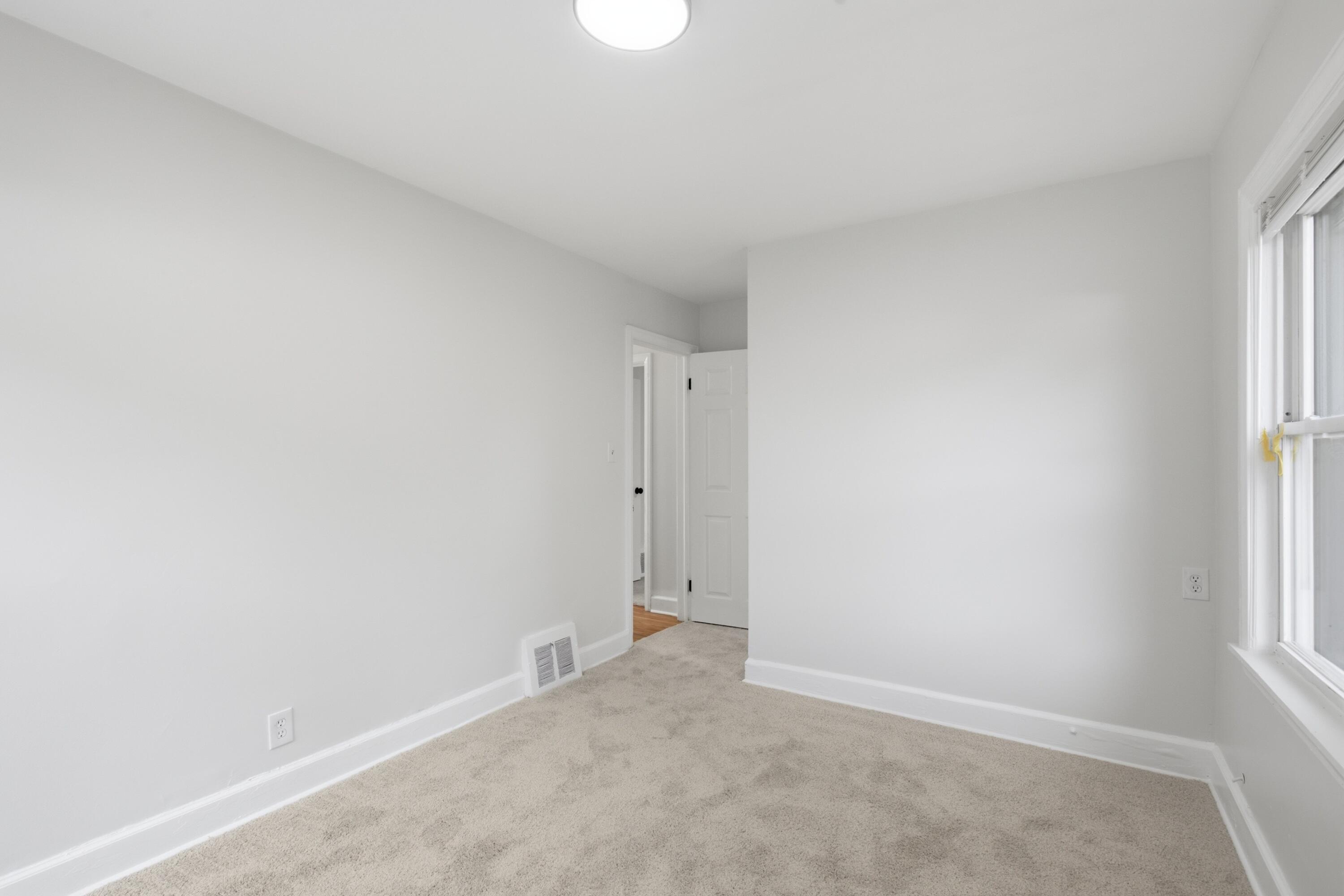 10353 Beaconsfield Street Property Photo 24