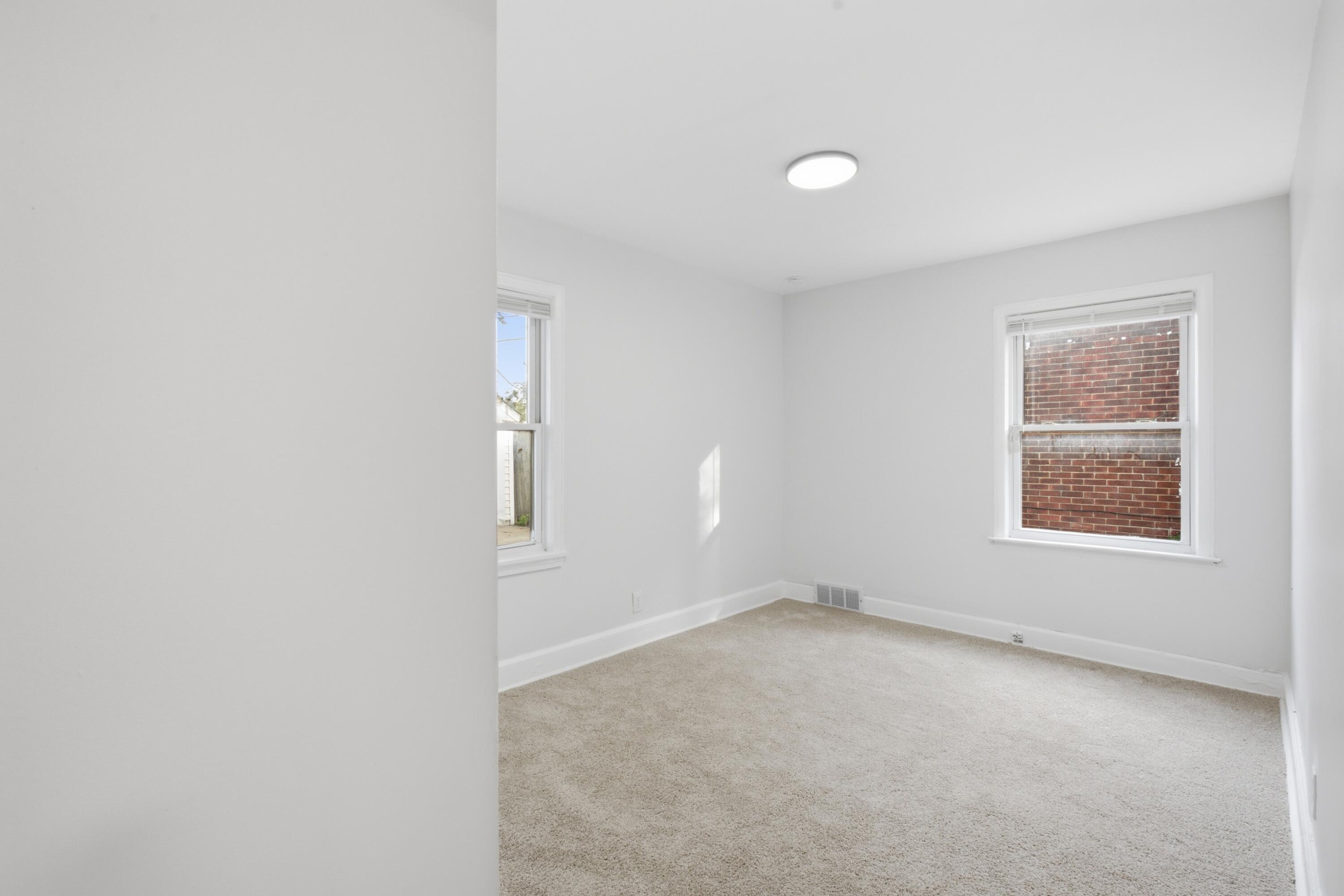 10353 Beaconsfield Street Property Photo 25