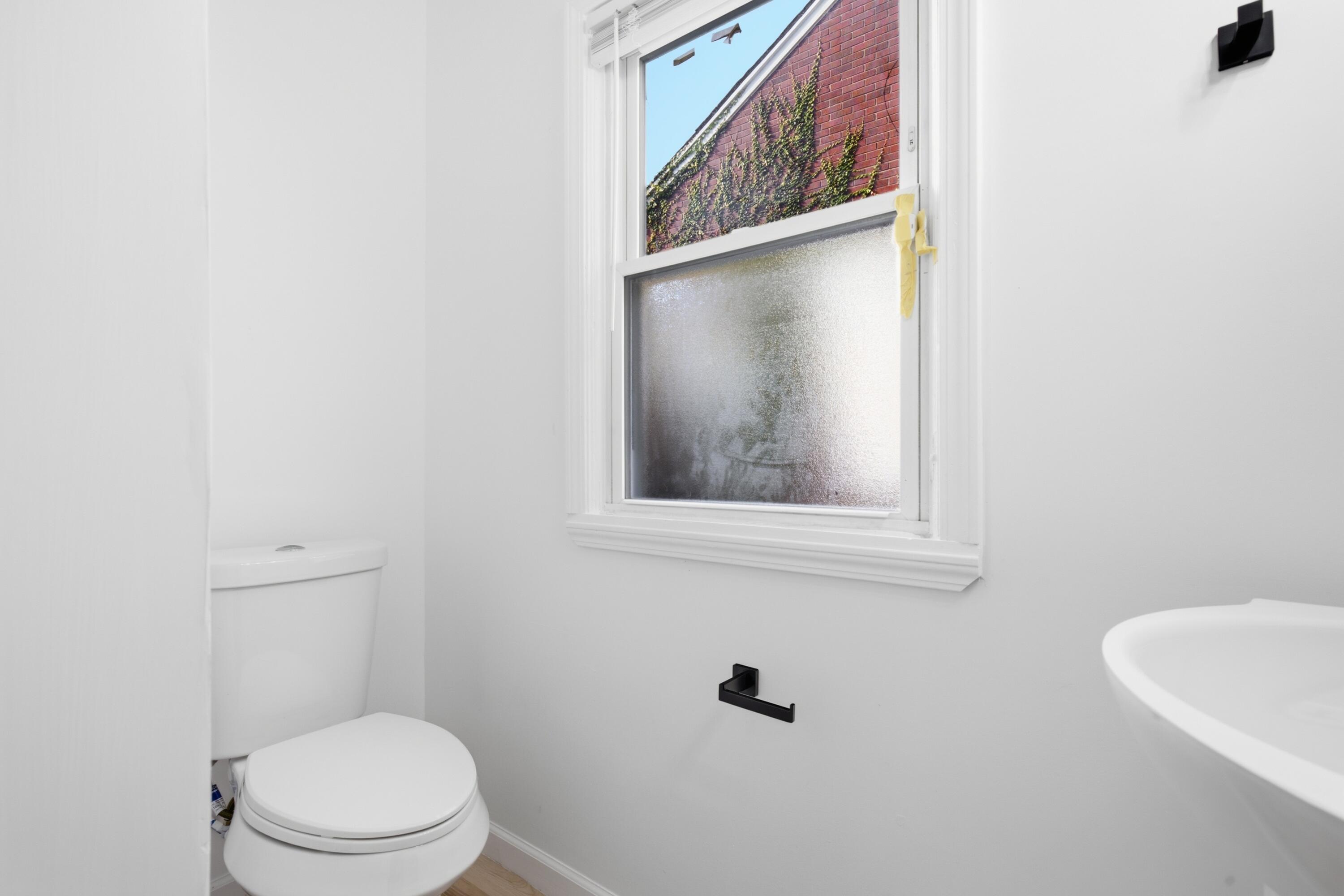 10353 Beaconsfield Street Property Photo 30