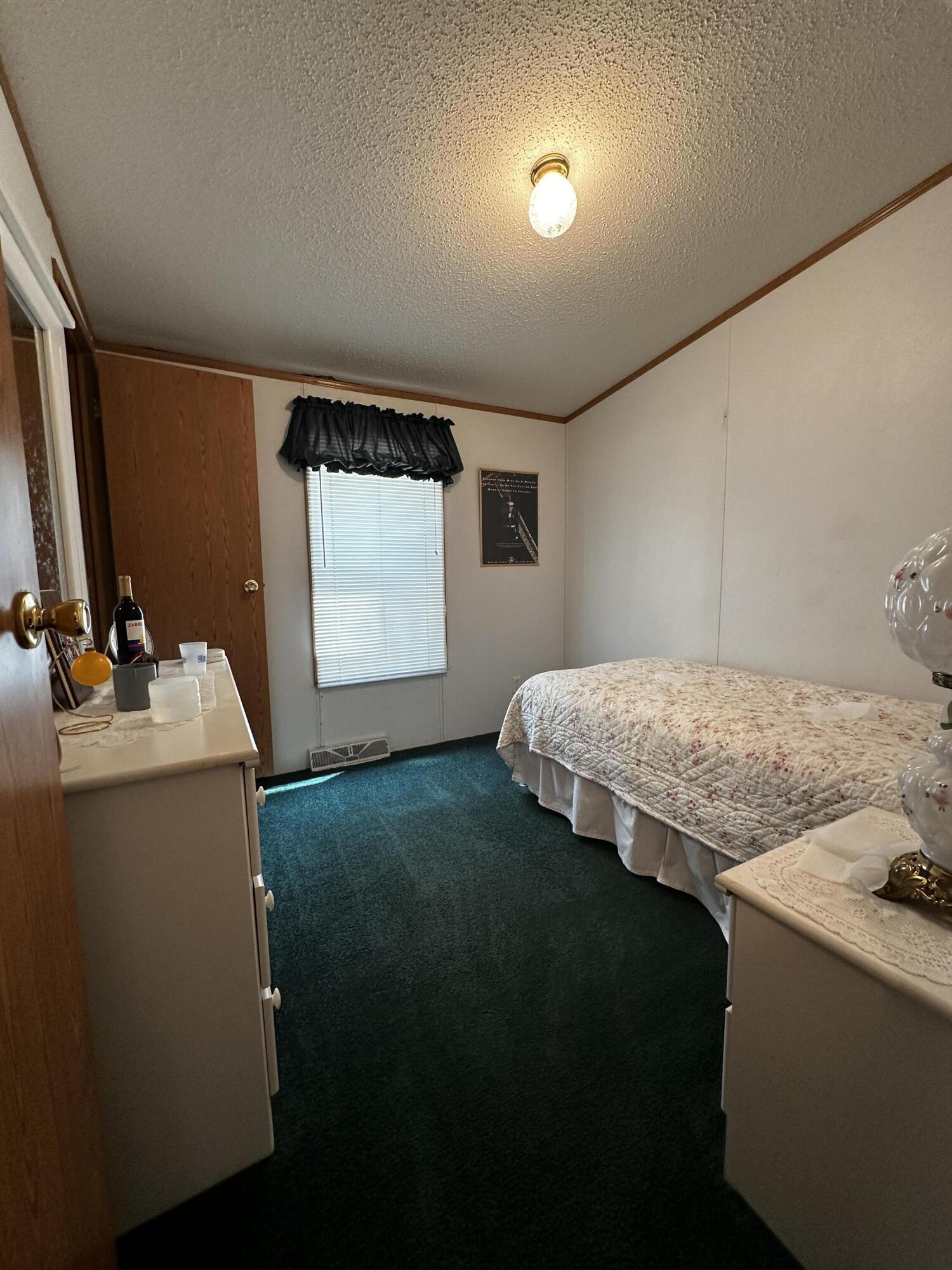 1627 W Delong Drive Property Photo 18