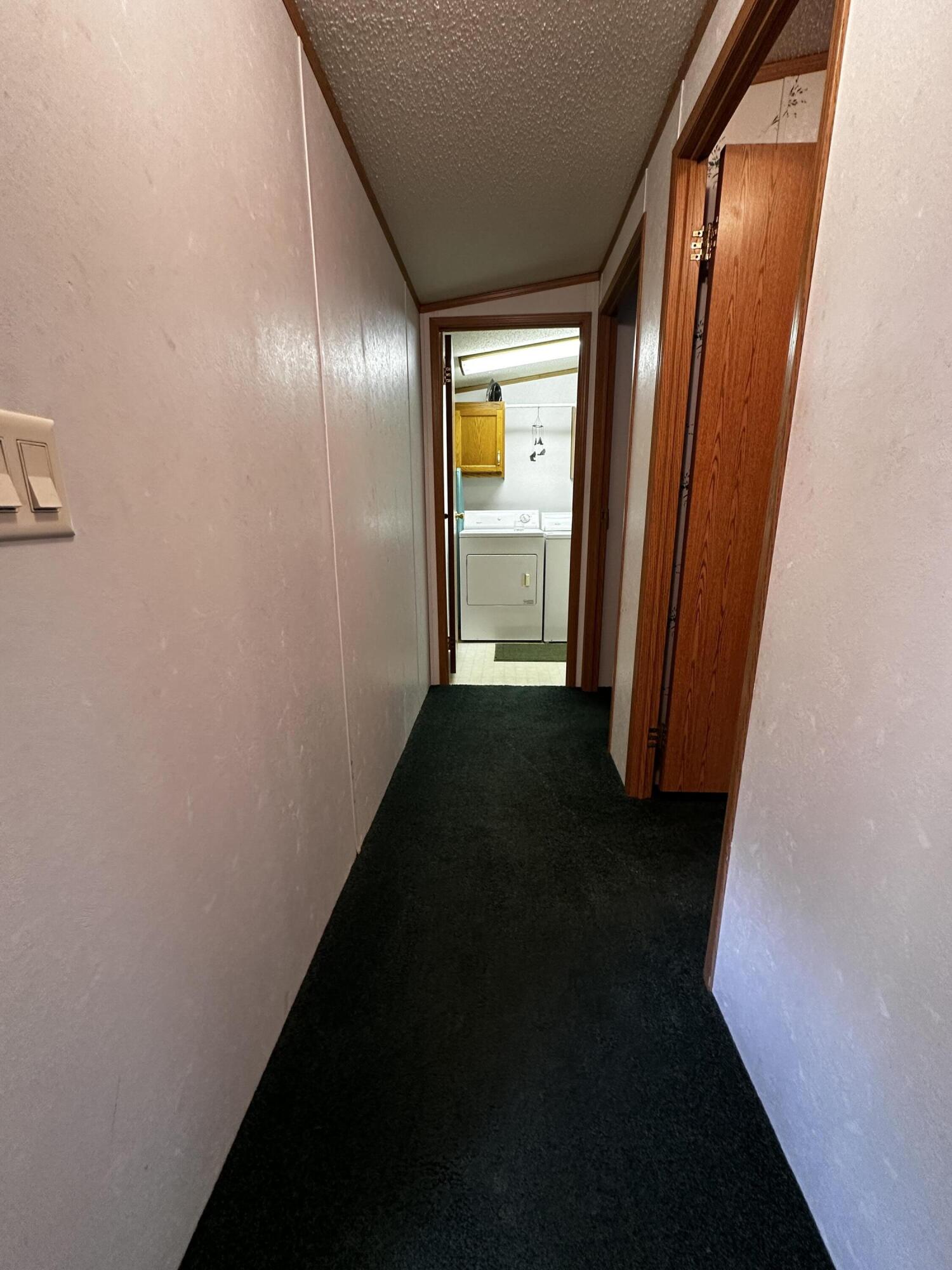 1627 W Delong Drive Property Photo 19